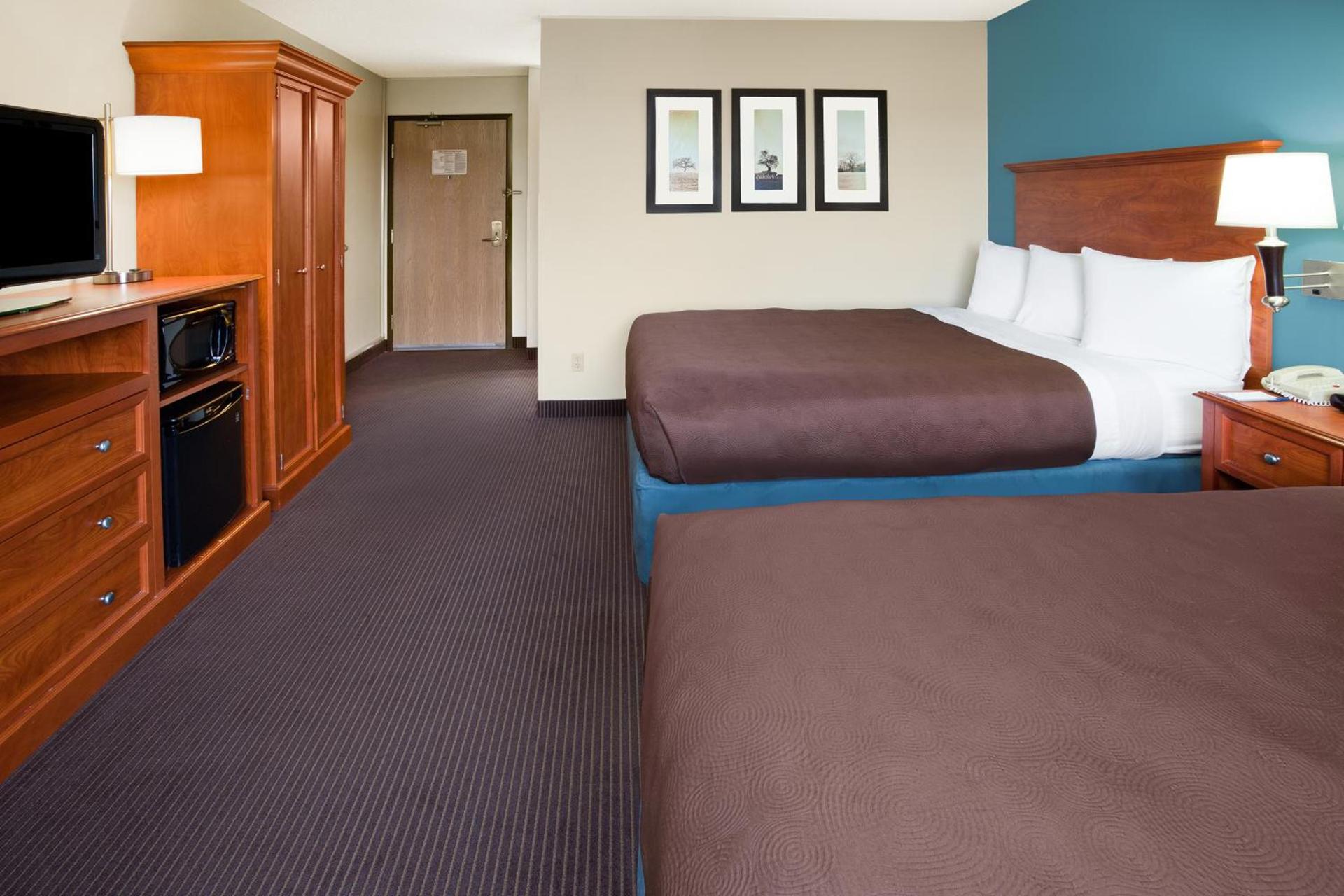 AmericInn by Wyndham Chanhassen photo 85