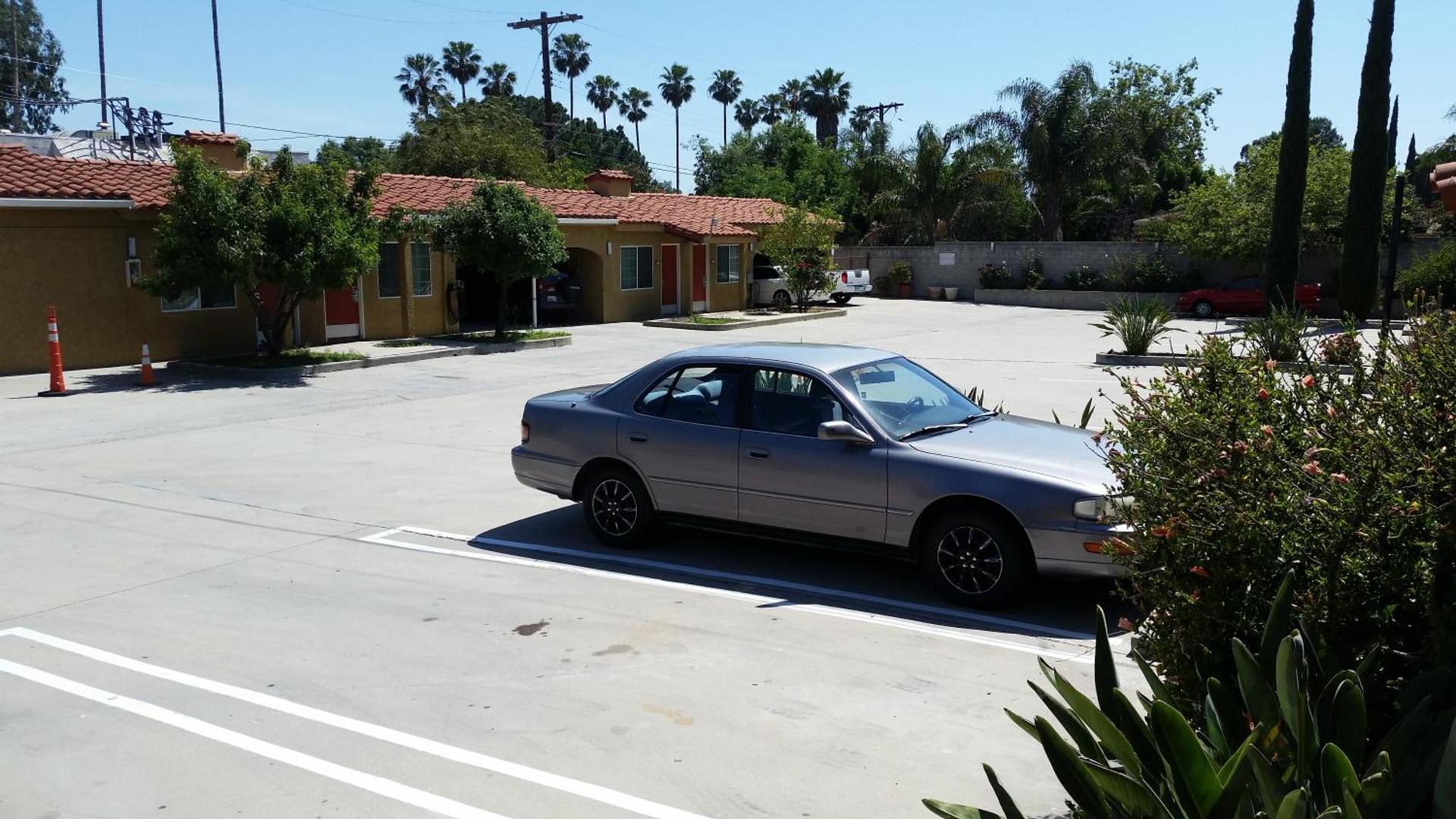 Economy Inn Motel photo 15