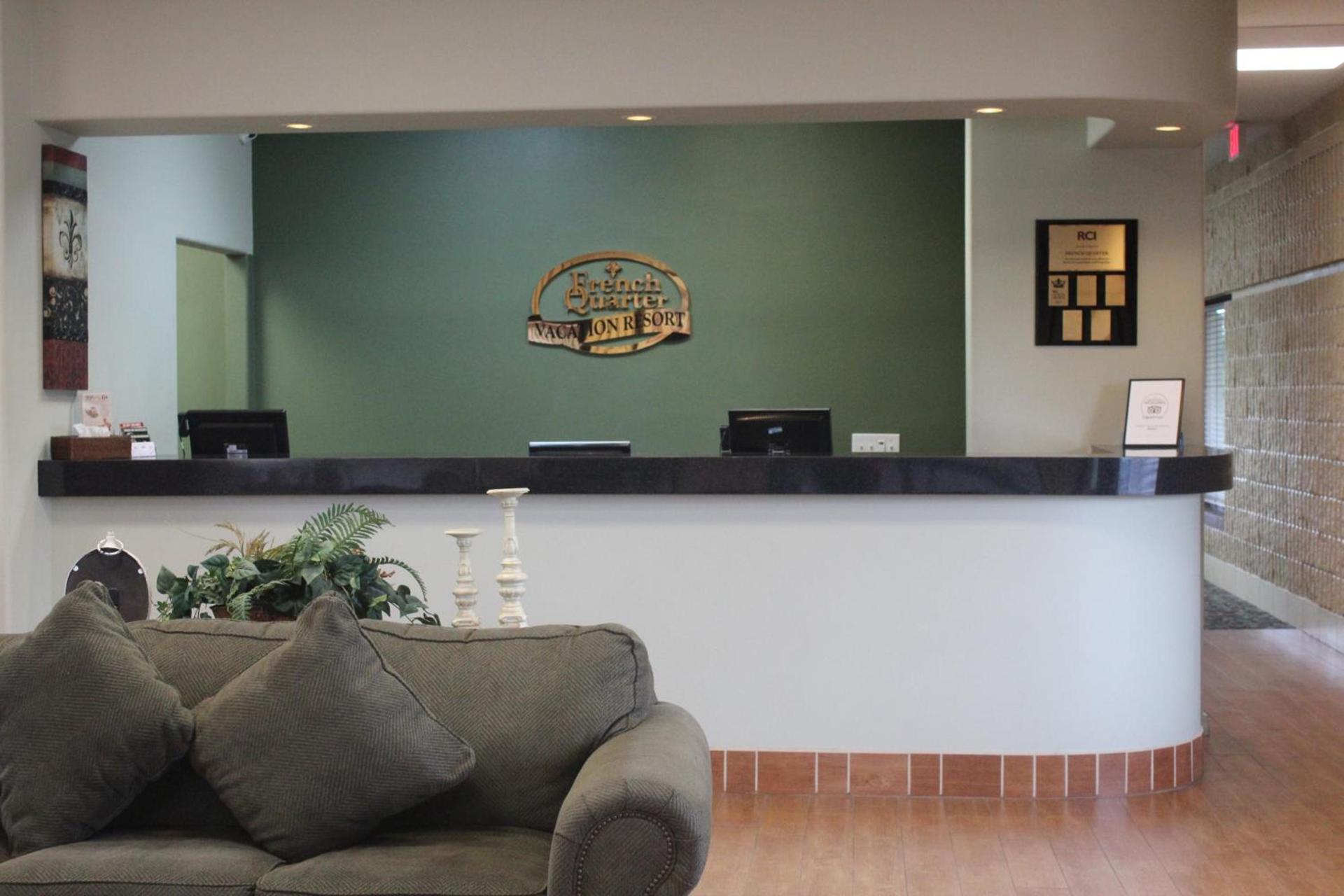 French Quarter Resort by CoolVacay photo 3