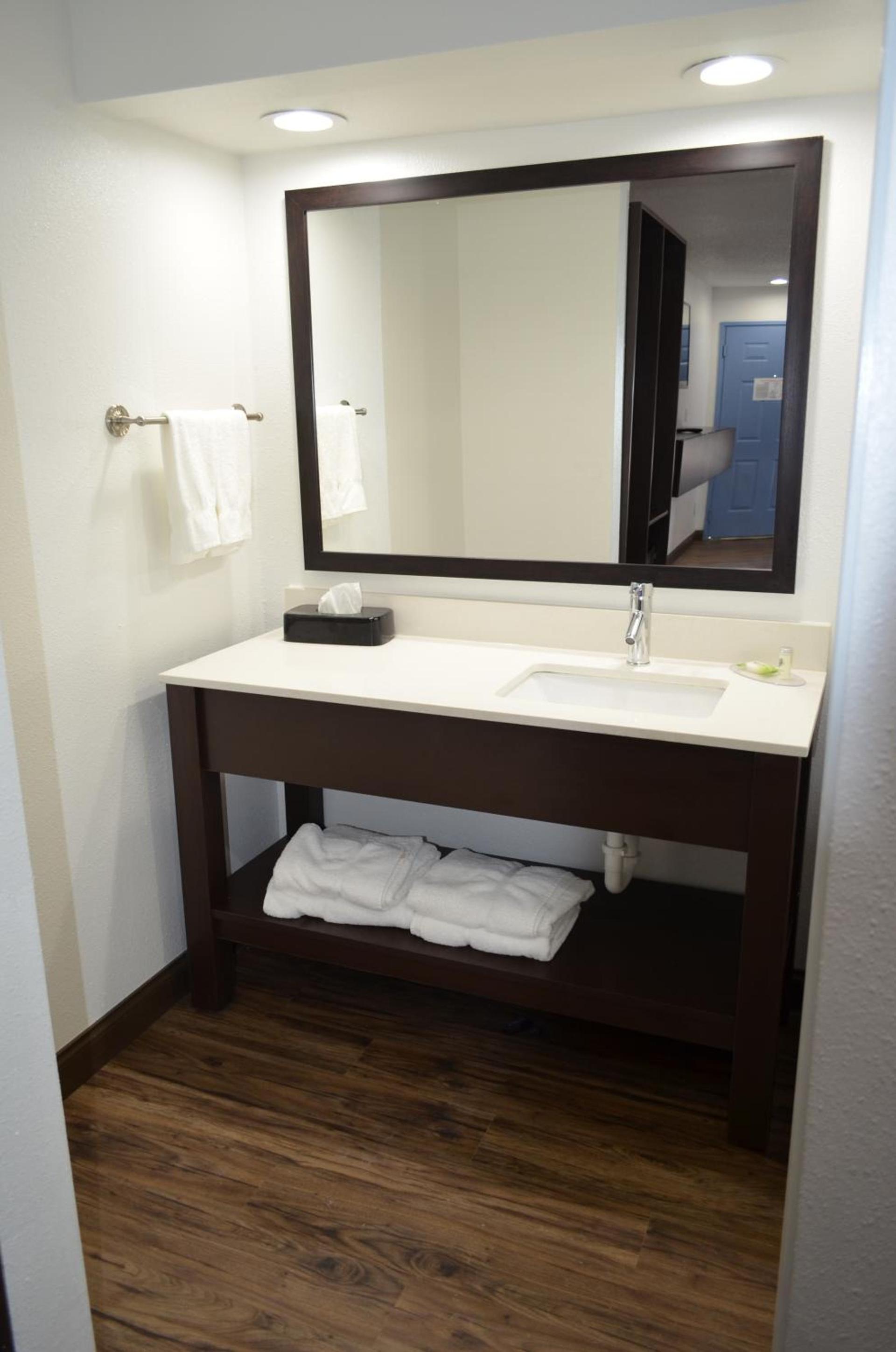 Athena Inn Chattanooga photo 11