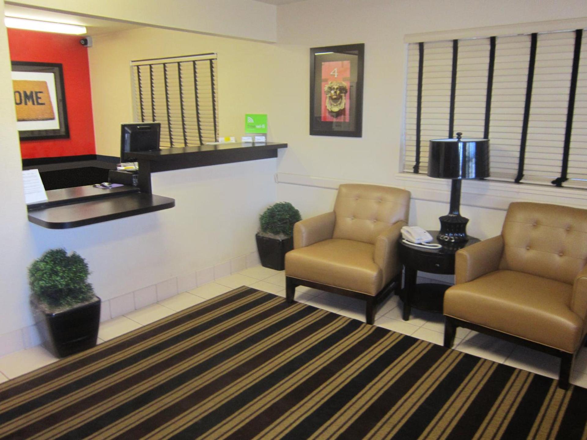 Studio 6 Extended Stay Sacramento Arden Way CA photo 2