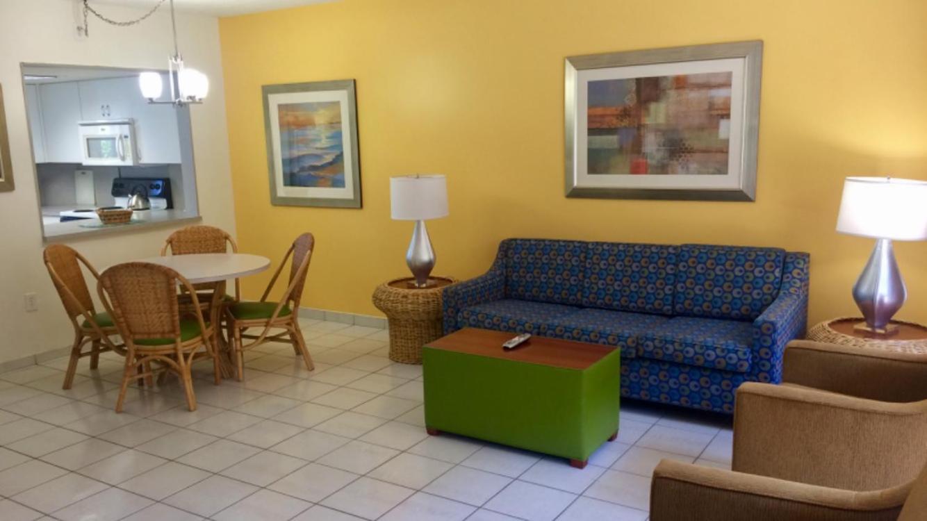 Surf Rider Resort photo 14