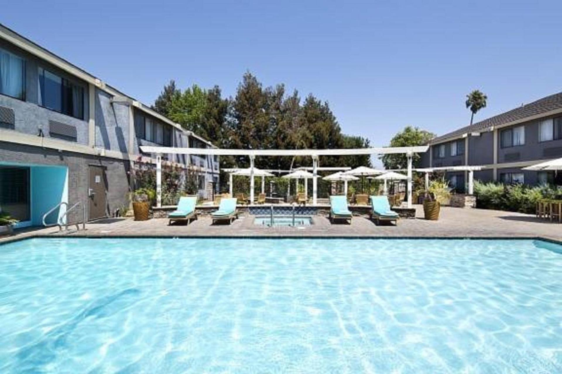 Maple Tree Inn photo 27