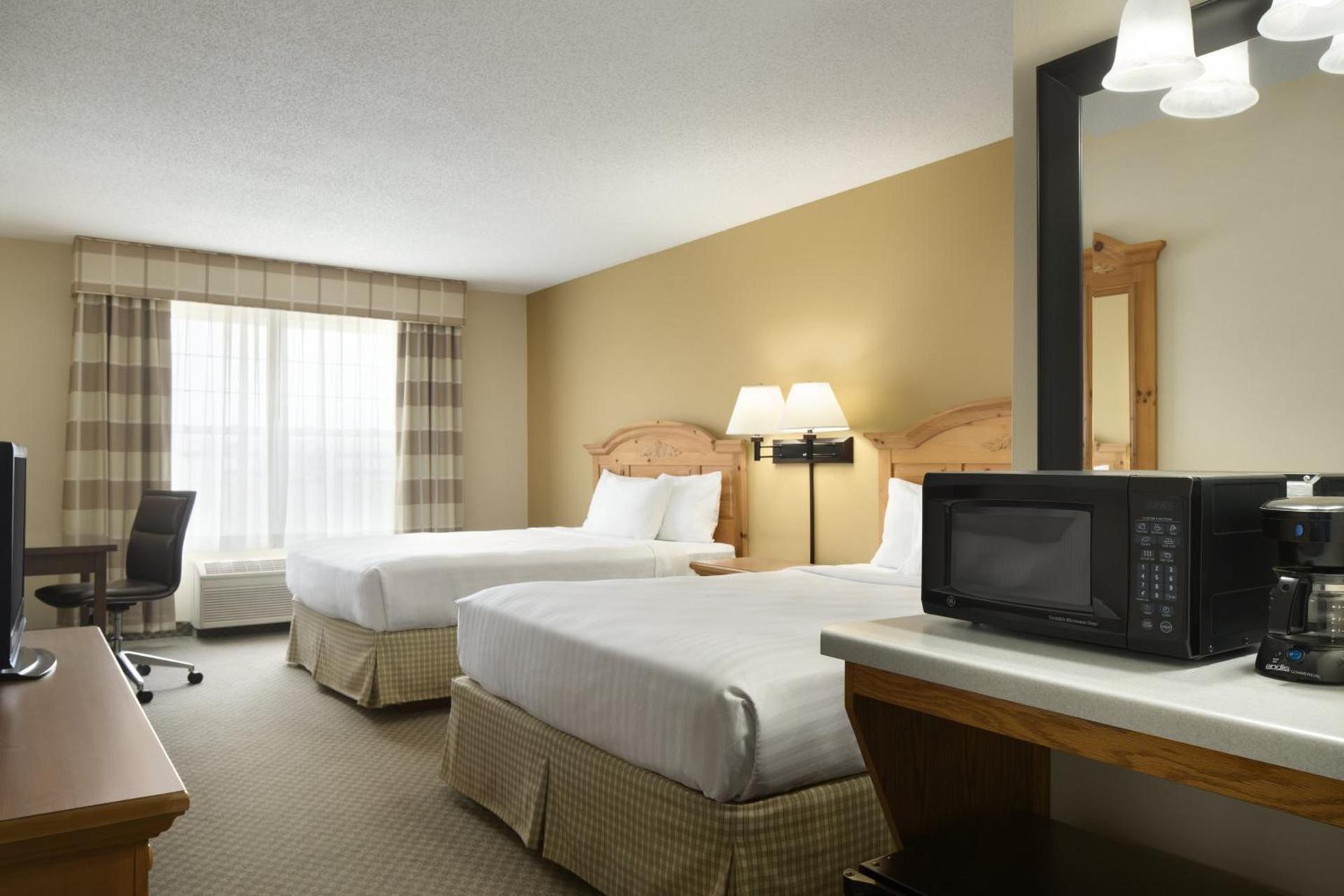 Country Inn & Suites by Radisson, Grinnell, IA photo 11