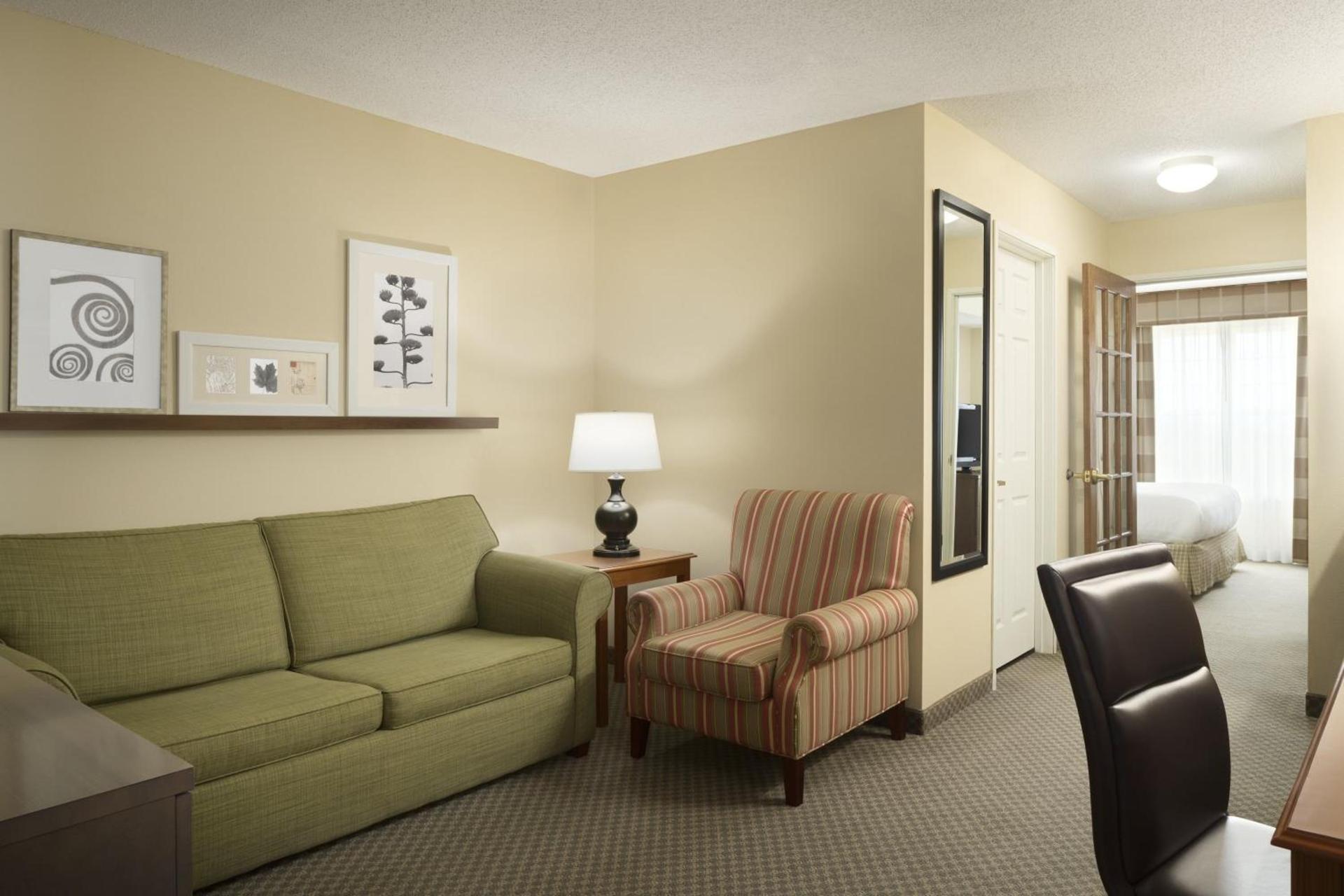 Country Inn & Suites by Radisson, Grinnell, IA photo 19