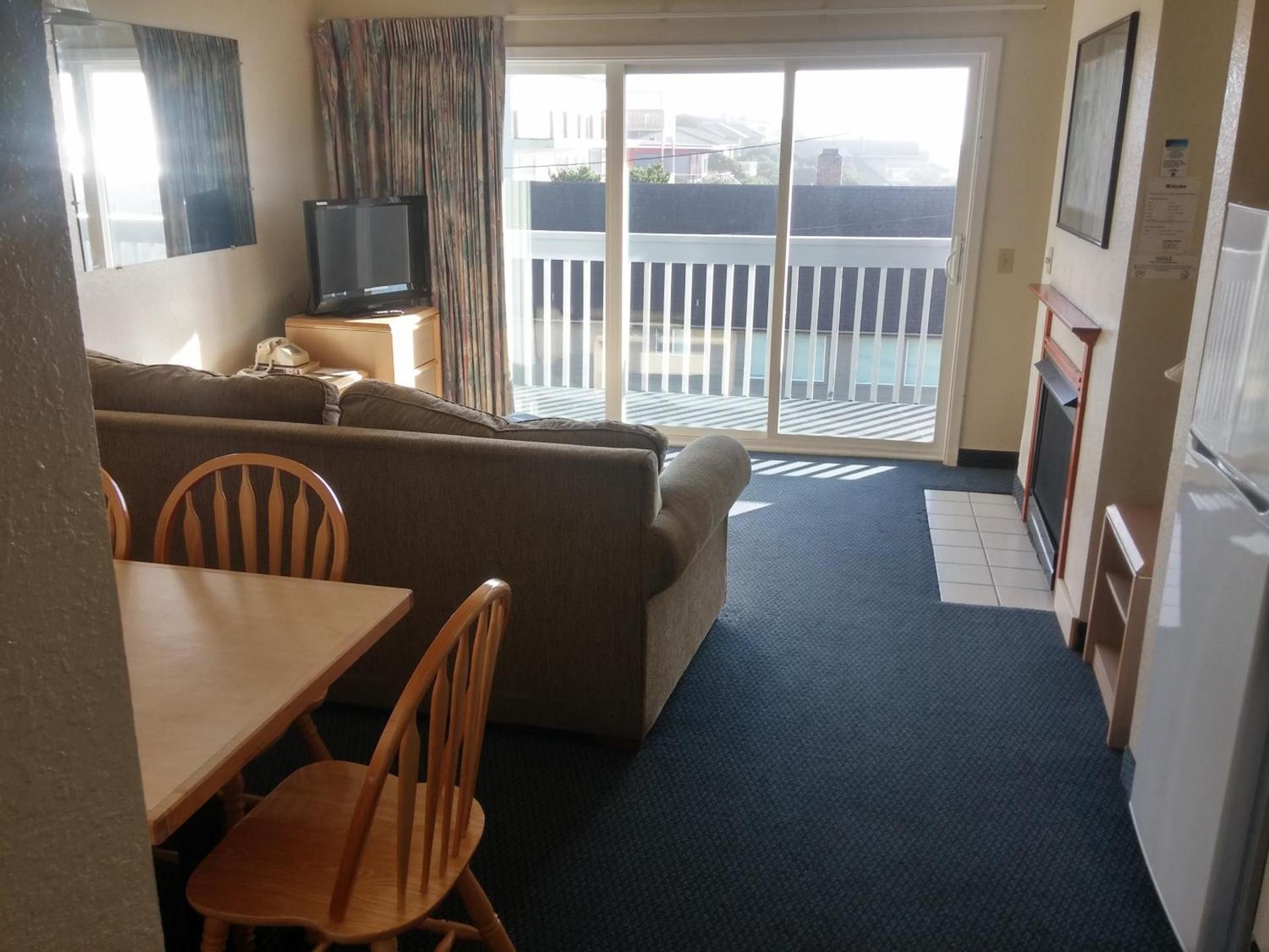 Surfside Resort photo 29