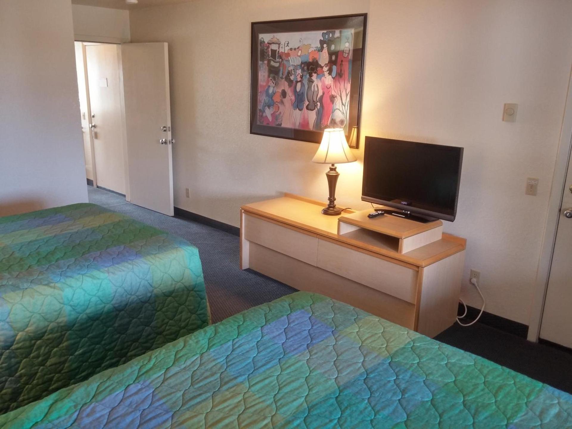 Surfside Resort photo 26