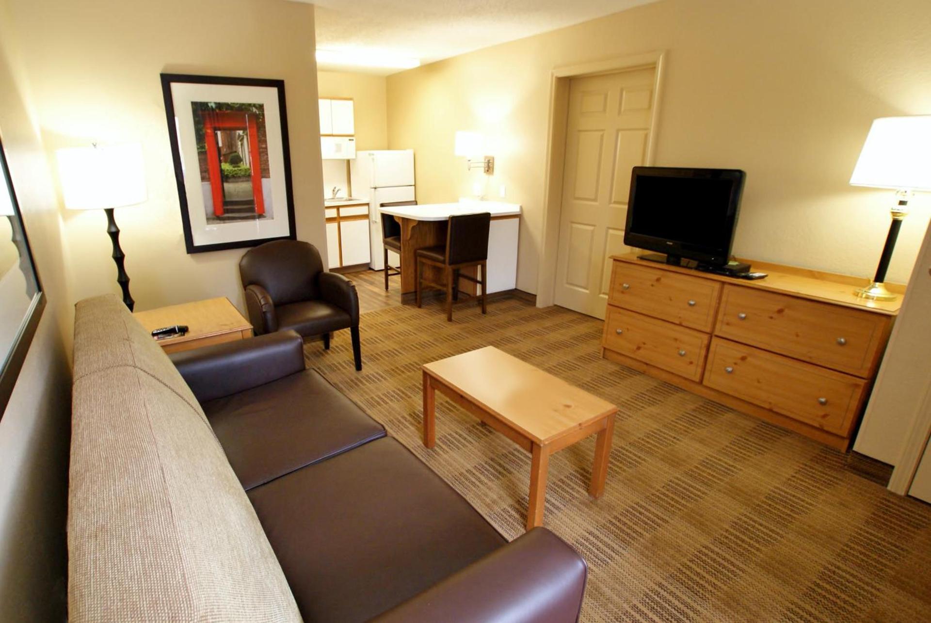 Extended Stay America Select Suites - Atlanta - Cumberland Mall photo 31