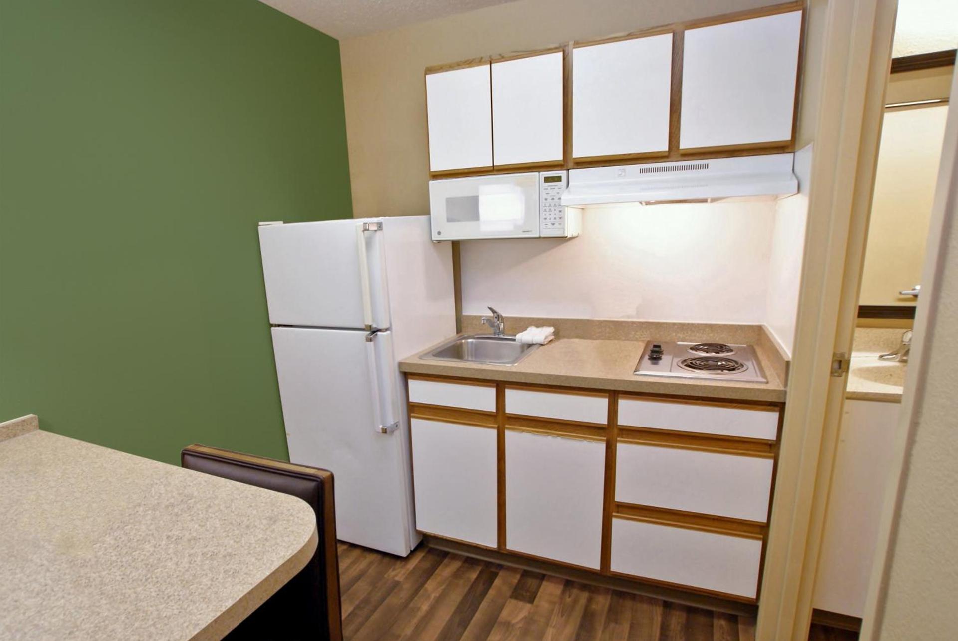 Extended Stay America Select Suites - Atlanta - Cumberland Mall photo 26