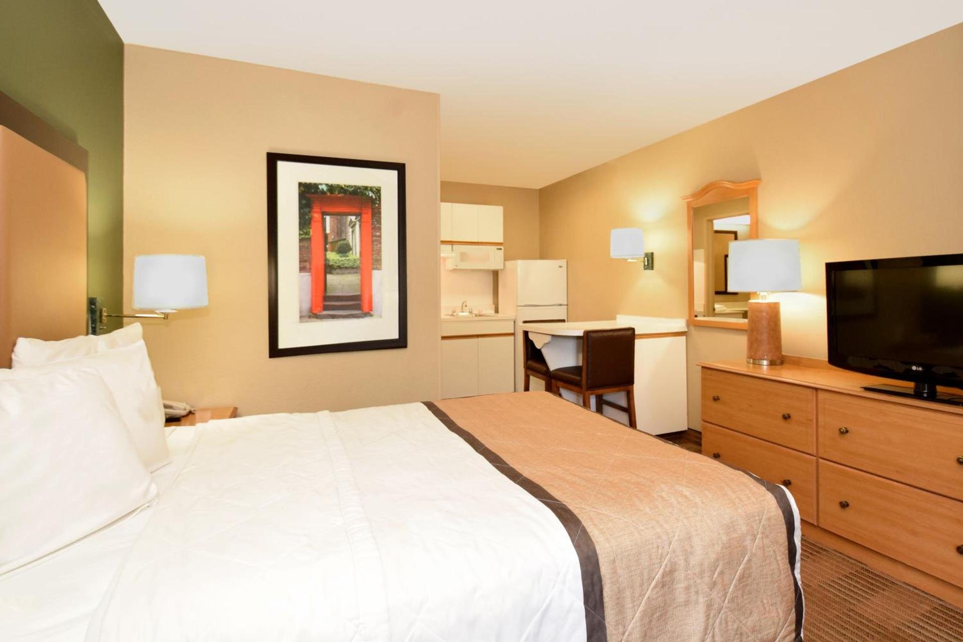 Extended Stay America Select Suites - Atlanta - Cumberland Mall photo 14