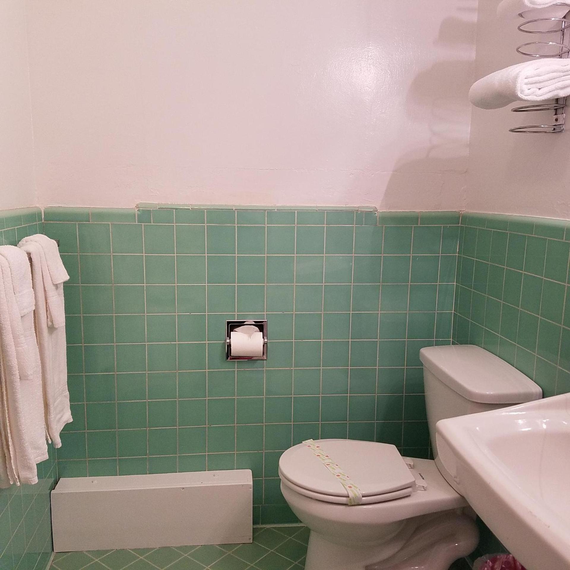 Greenwell Motel photo 10