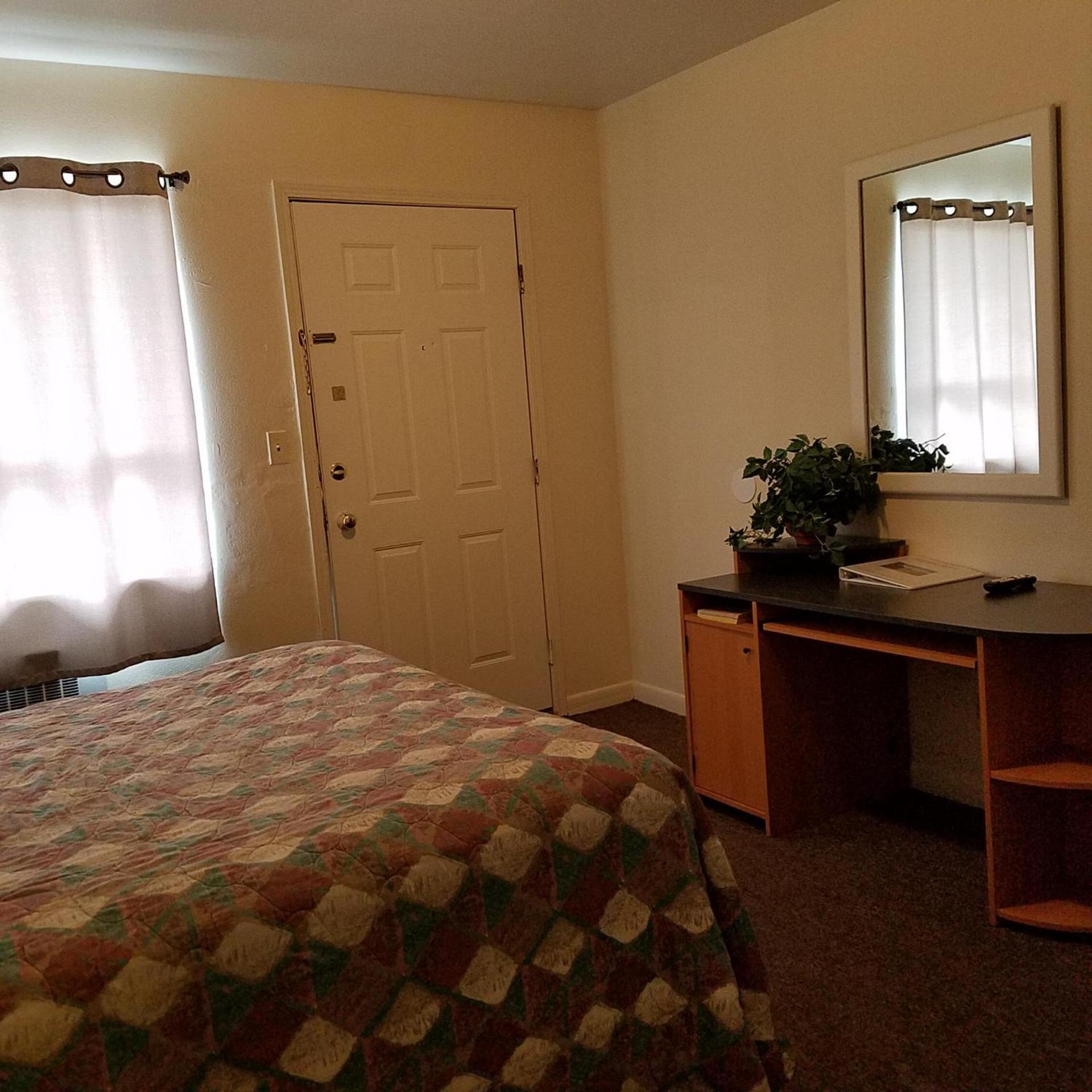Greenwell Motel photo 12