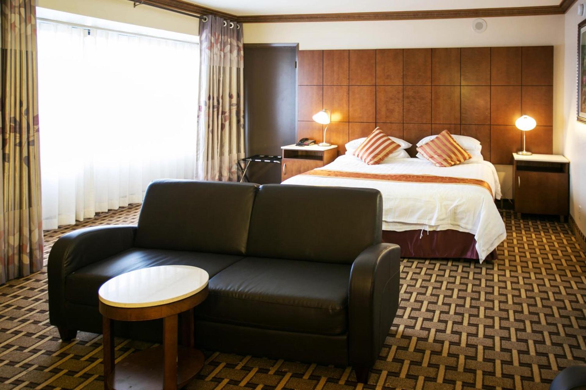 LA Crystal Hotel -Los Angeles-Long Beach Area photo 68