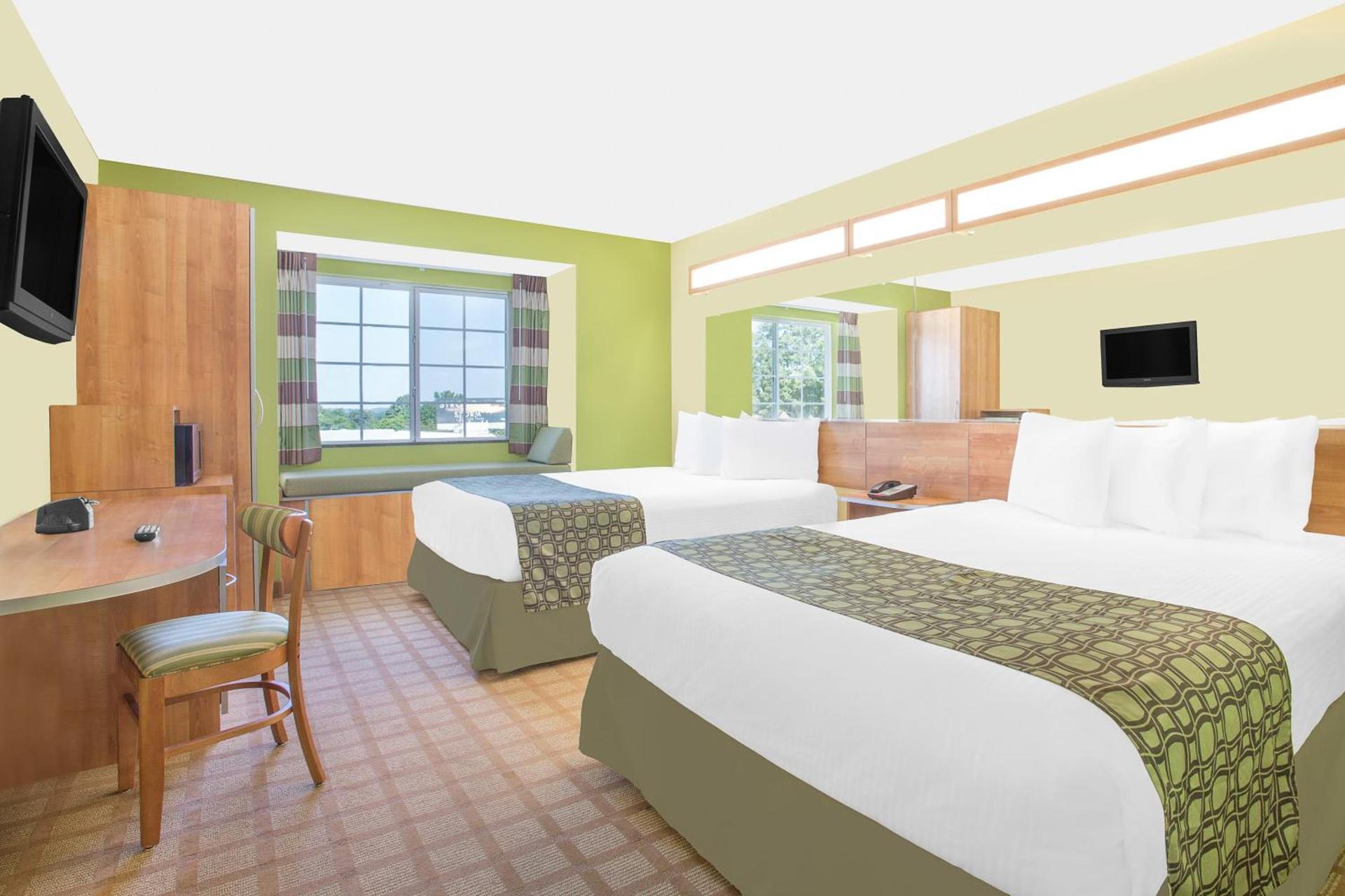 Microtel Inn & Suites by Wyndham Tuscumbia/Muscle Shoals photo 10