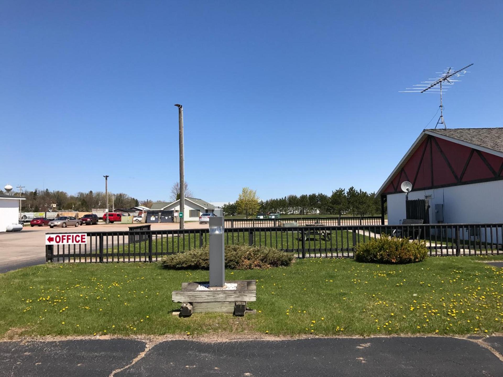 Exxon Quik Stop & Motel photo 14
