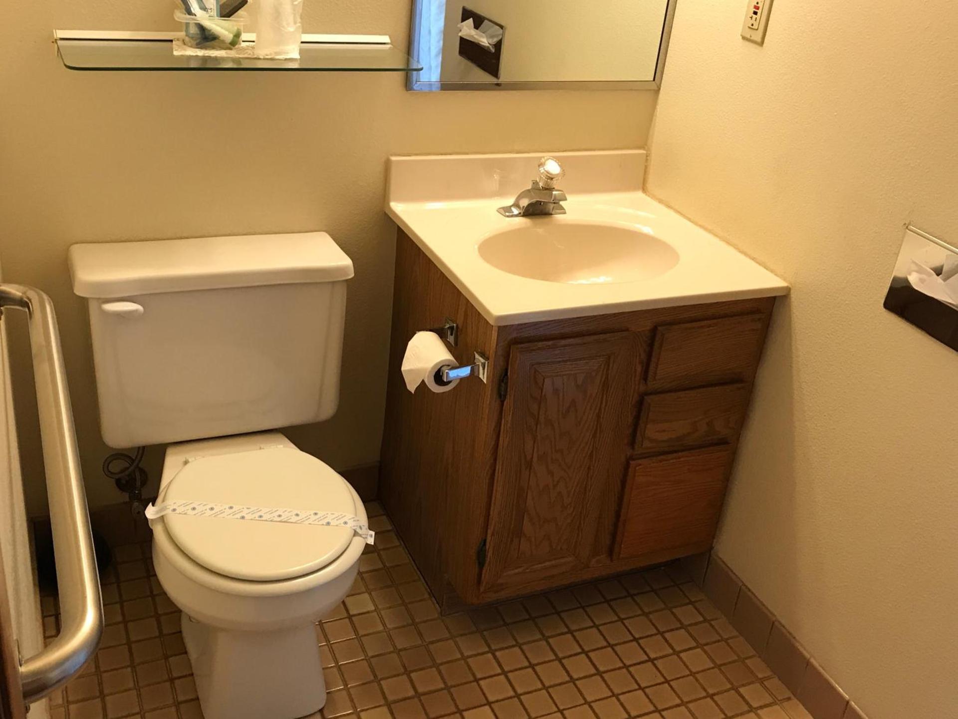 Exxon Quik Stop & Motel photo 21