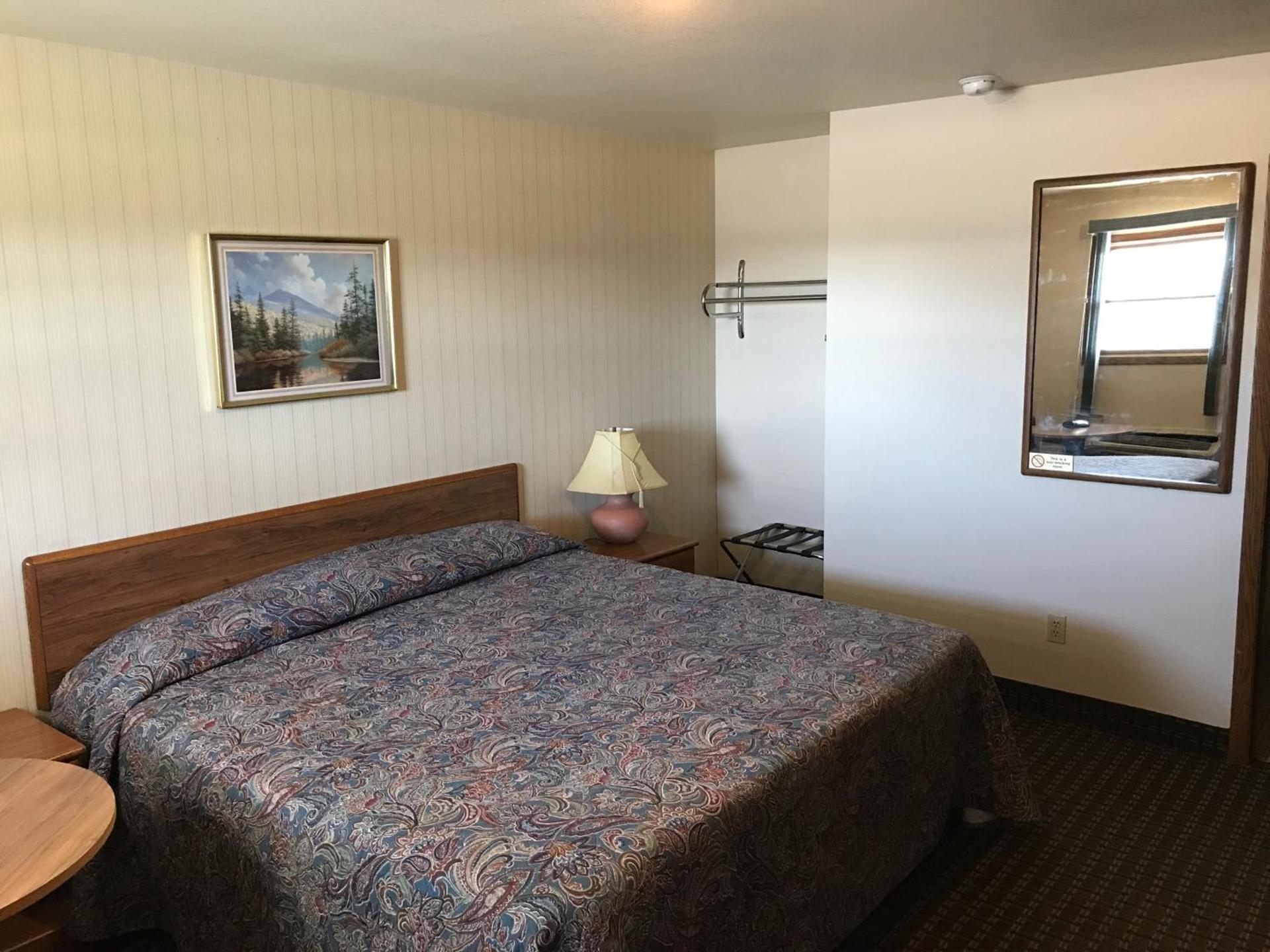 Exxon Quik Stop & Motel photo 23