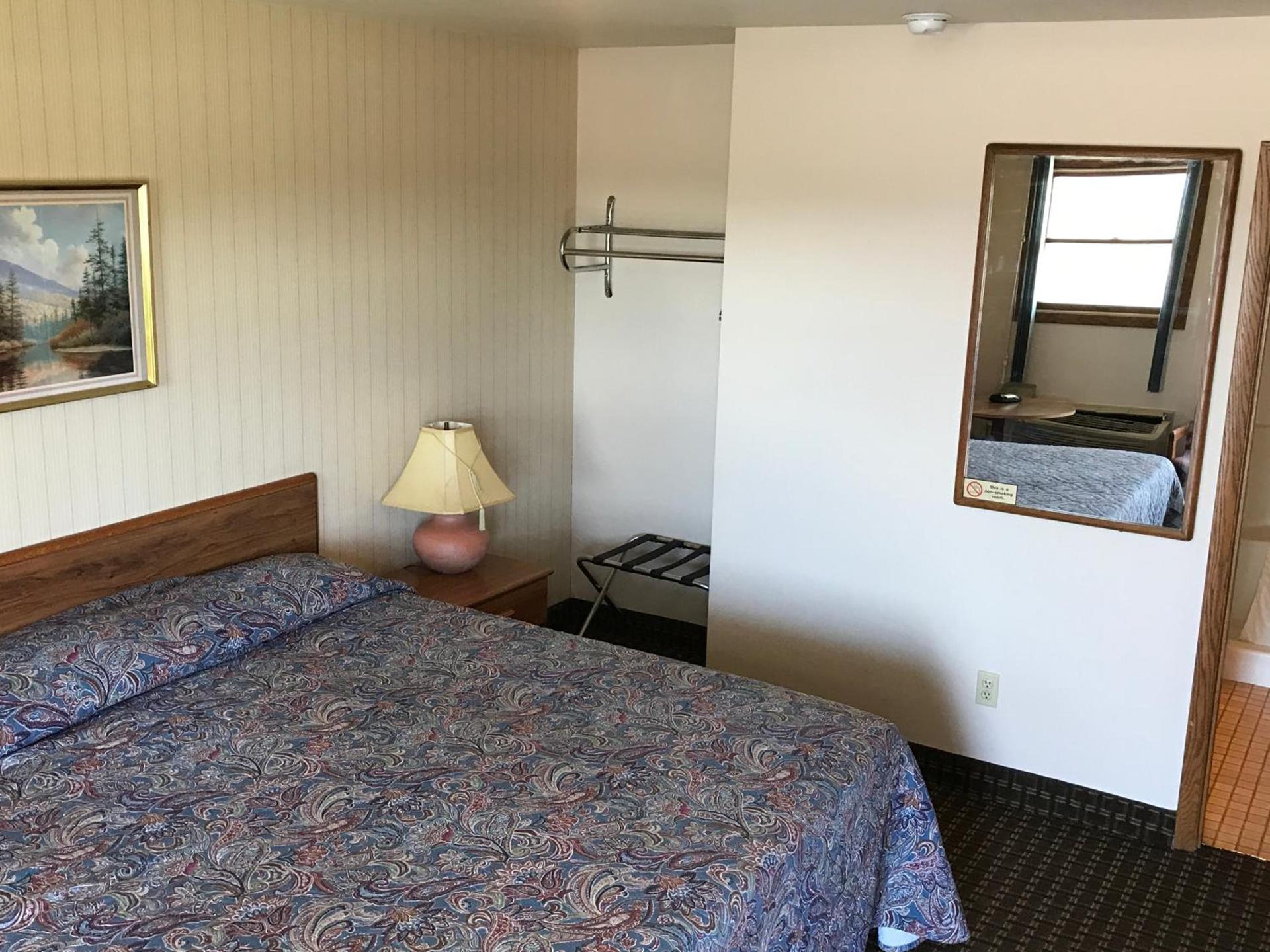 Exxon Quik Stop & Motel photo 26