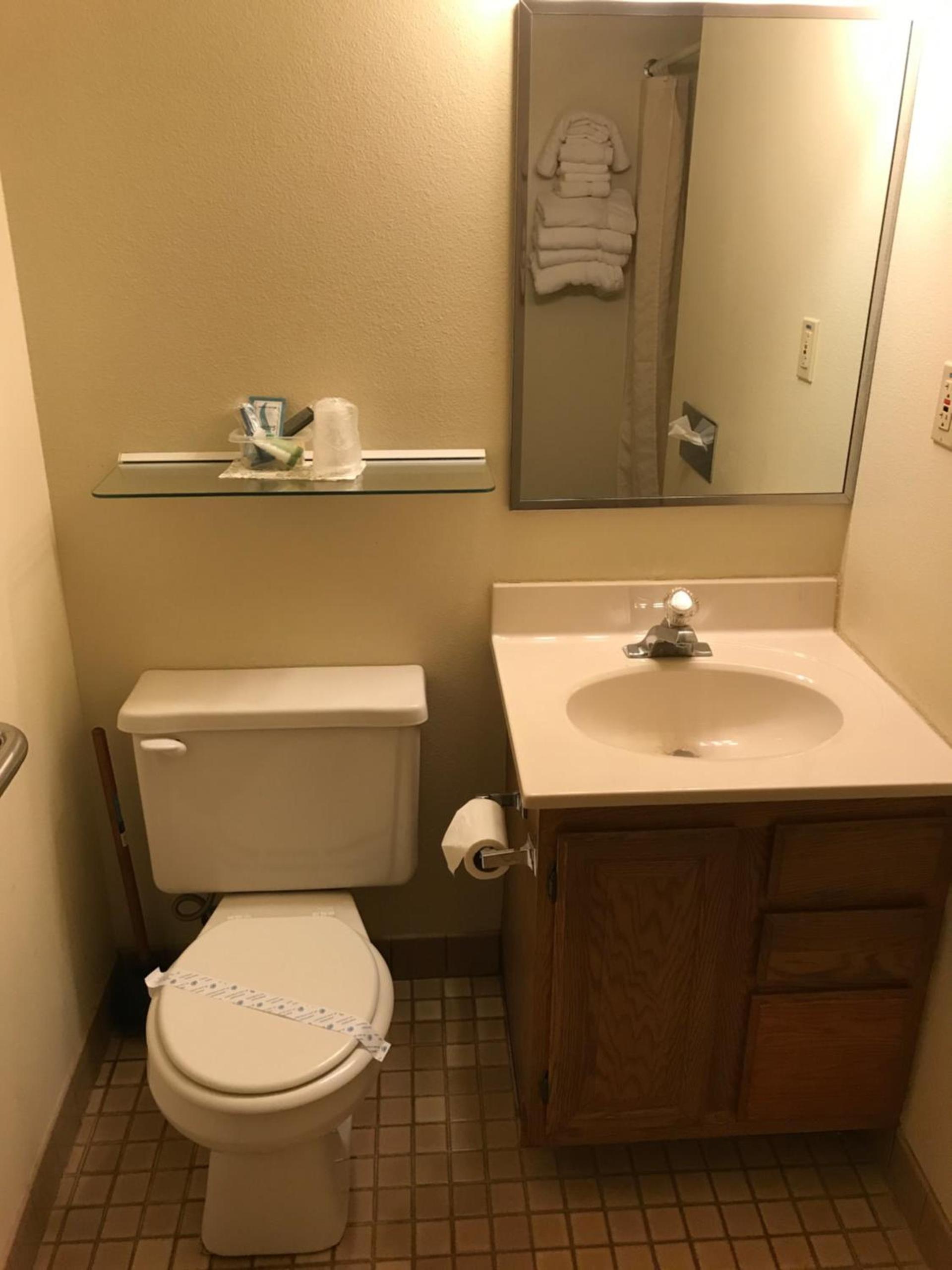 Exxon Quik Stop & Motel photo 28