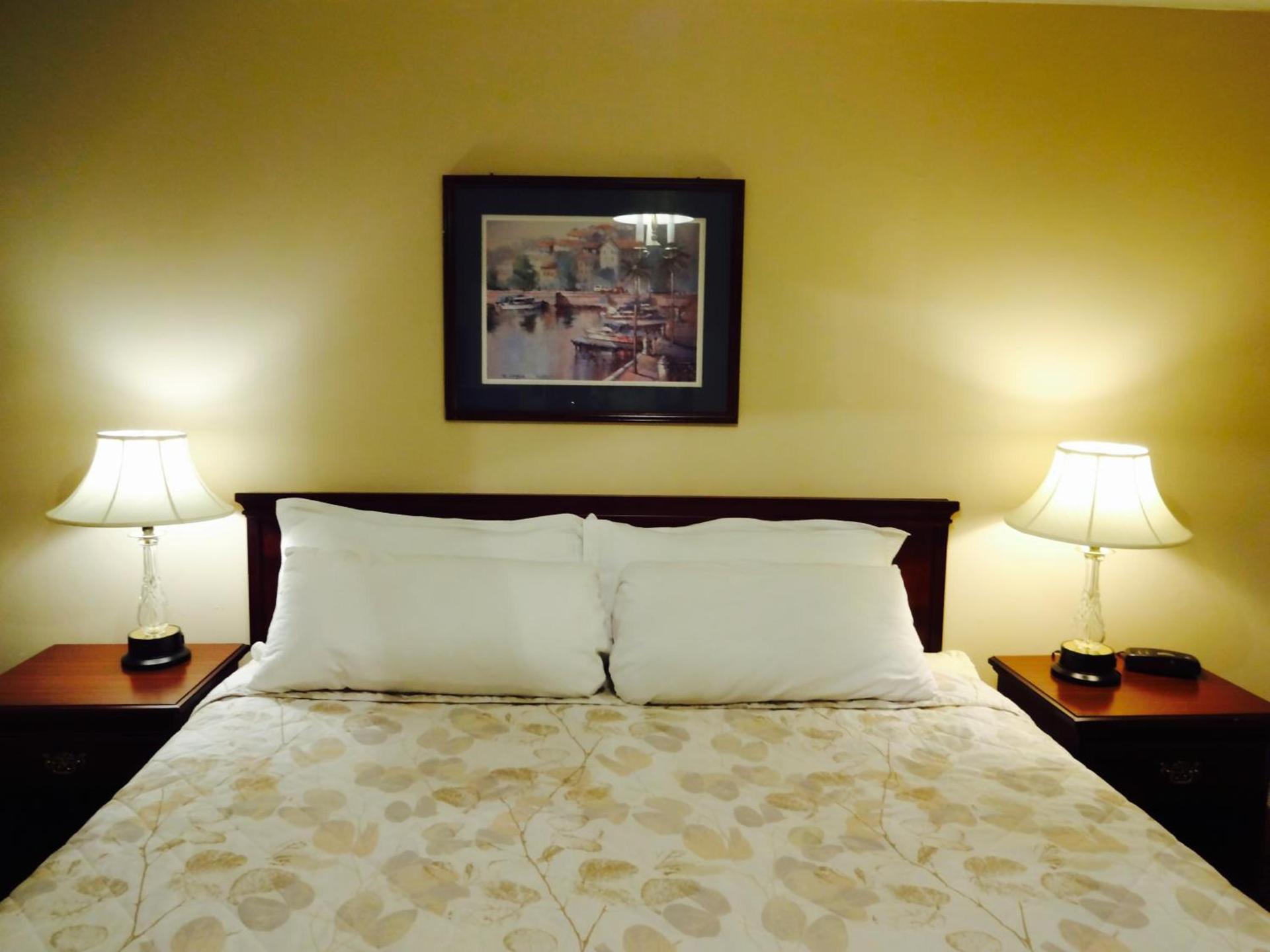 Gorham Motor Inn photo 18