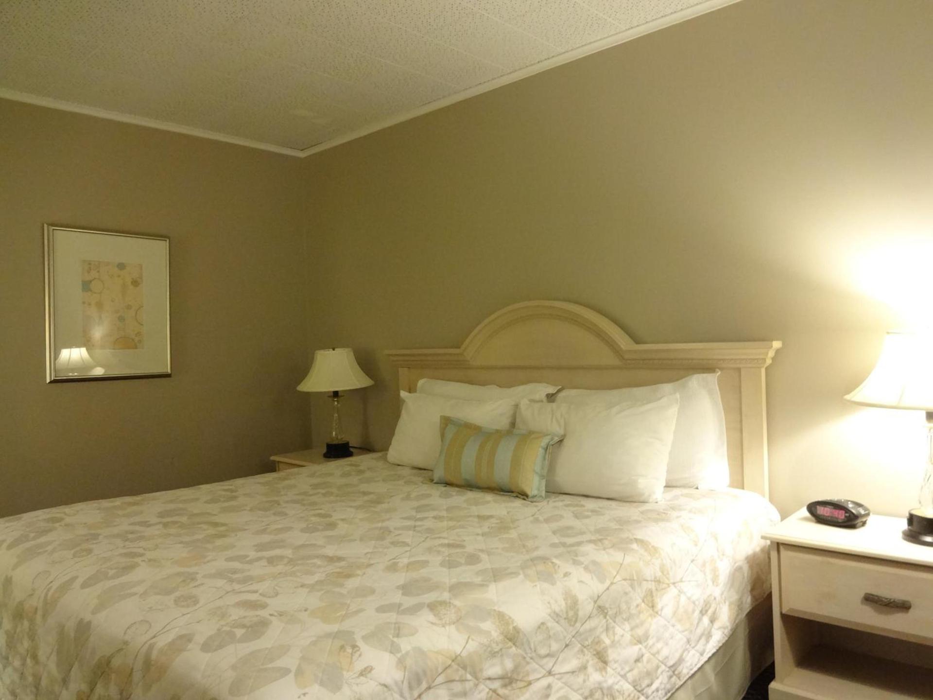 Gorham Motor Inn photo 39