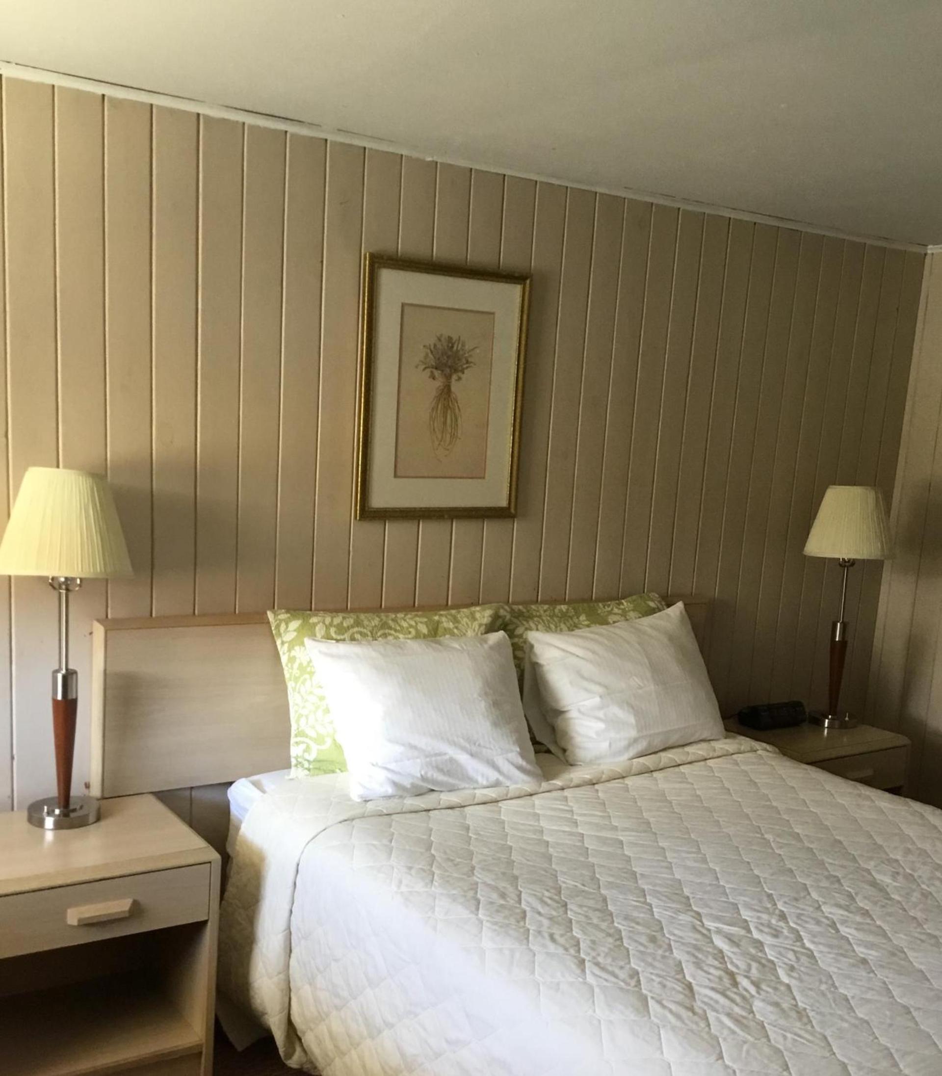Gorham Motor Inn photo 9