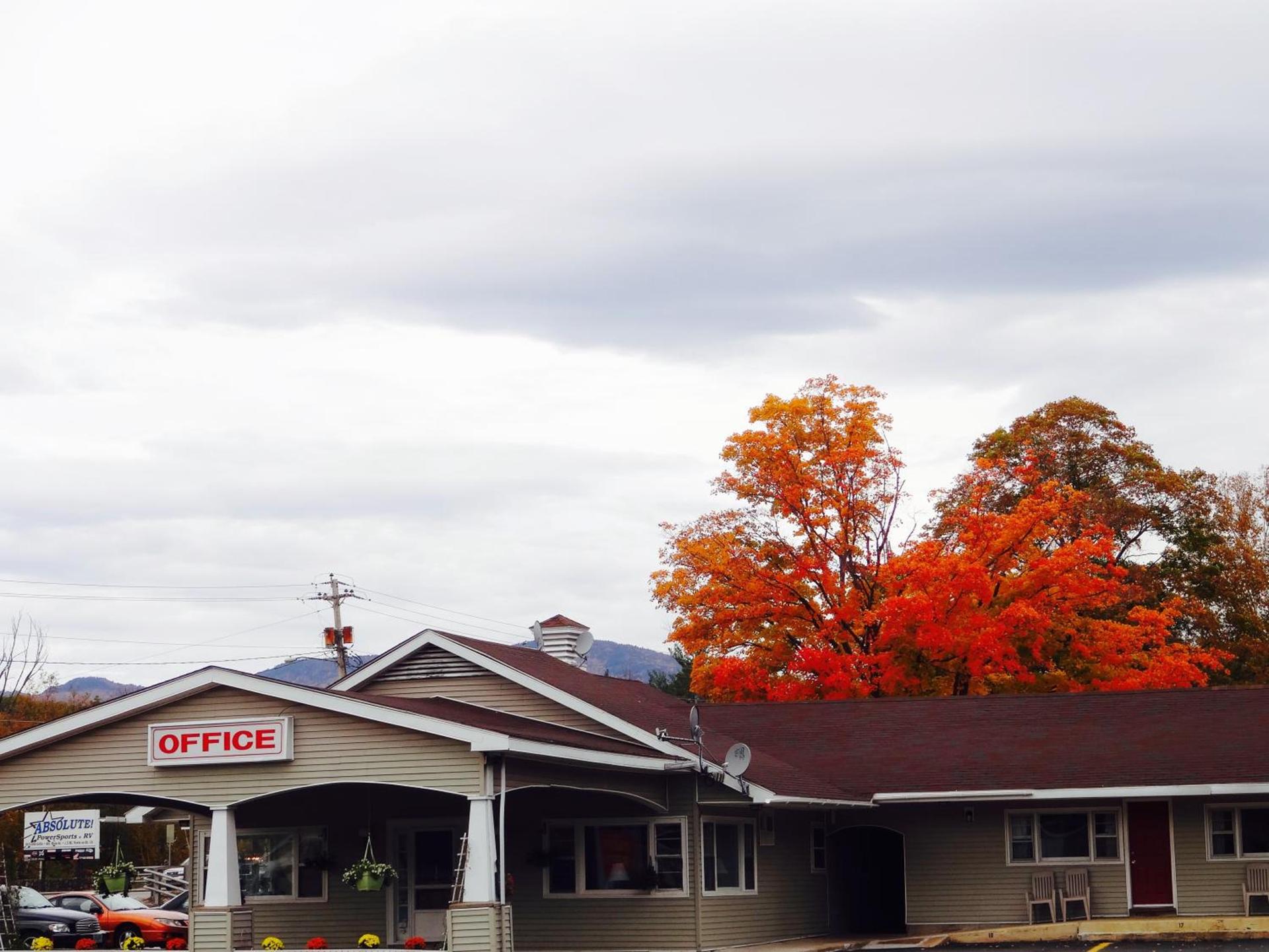 Gorham Motor Inn photo 25