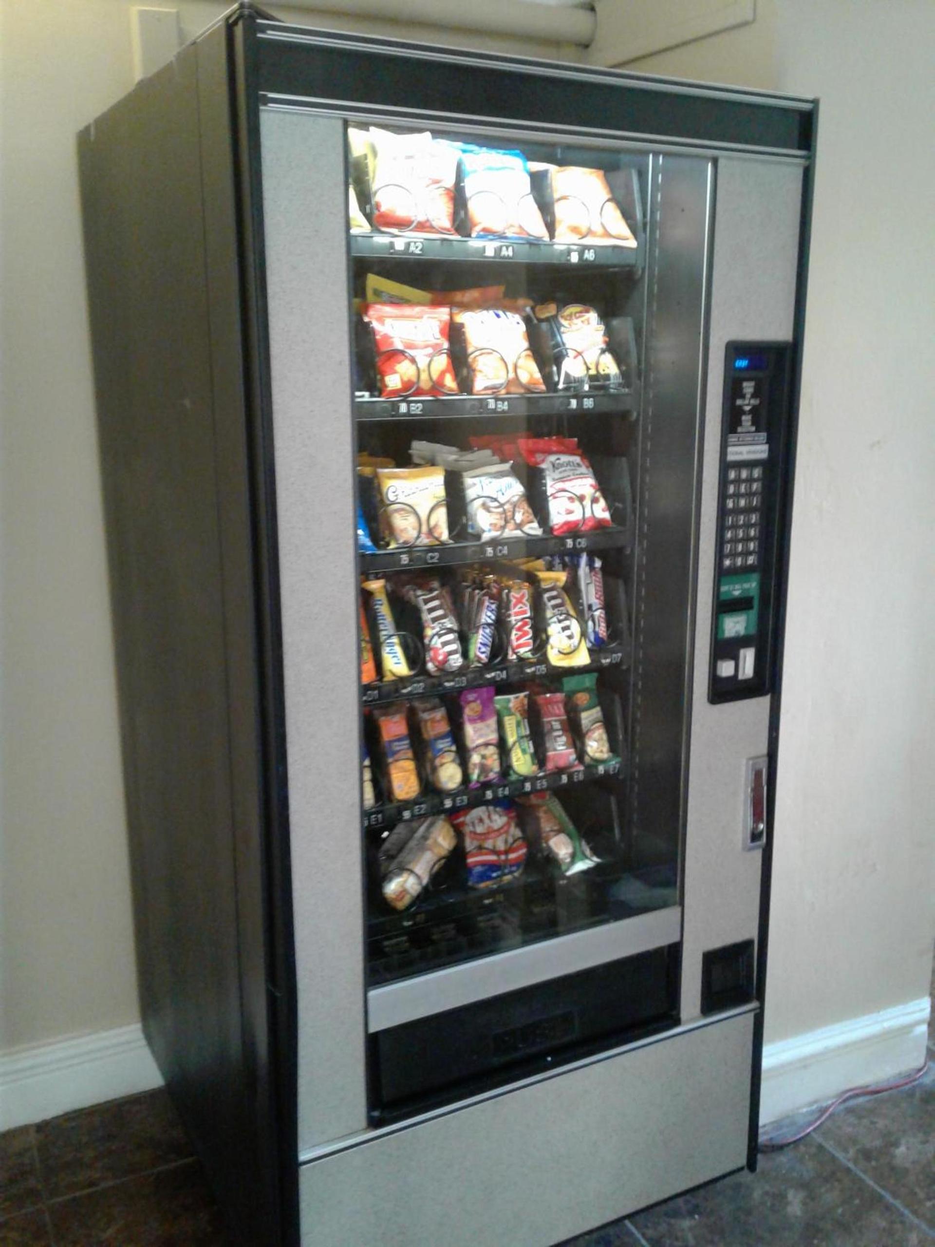 Super 8 by Wyndham Austell/Six Flags photo 29