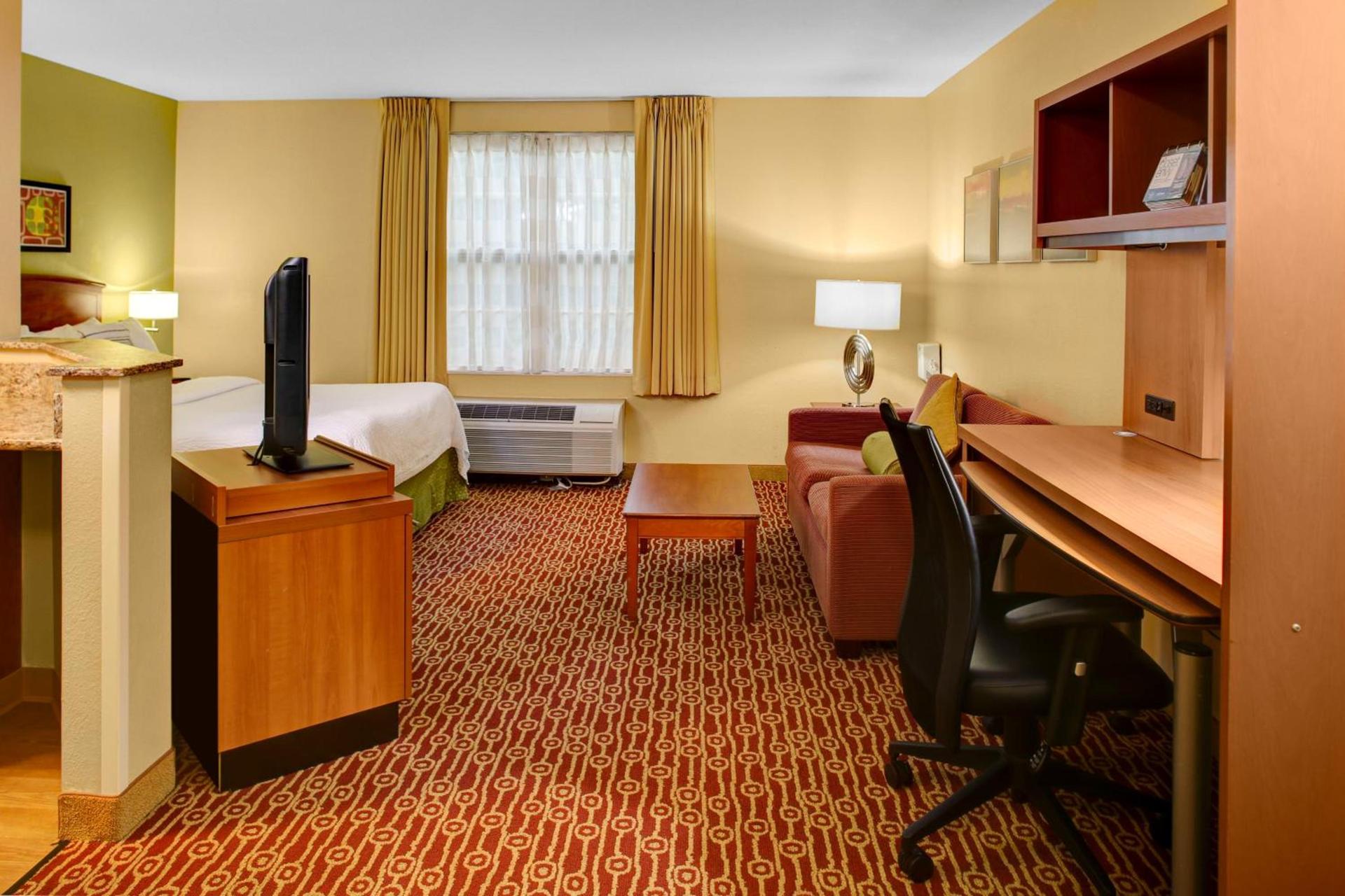 Hawthorn Extended Stay by Wyndham Cincinnati NE Mason photo 12