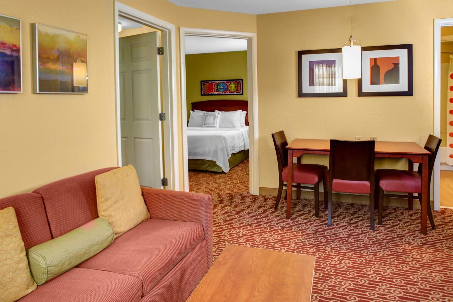 Hawthorn Extended Stay by Wyndham Cincinnati NE Mason photo 10