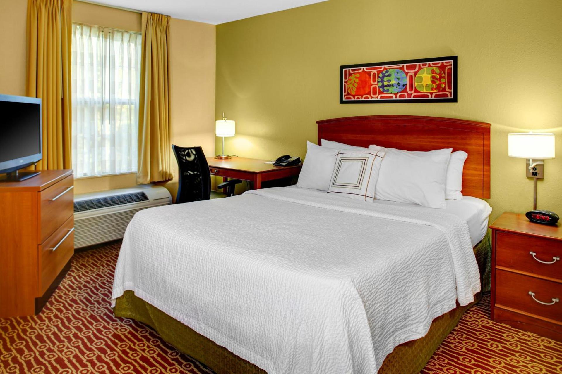 Hawthorn Extended Stay by Wyndham Cincinnati NE Mason photo 15