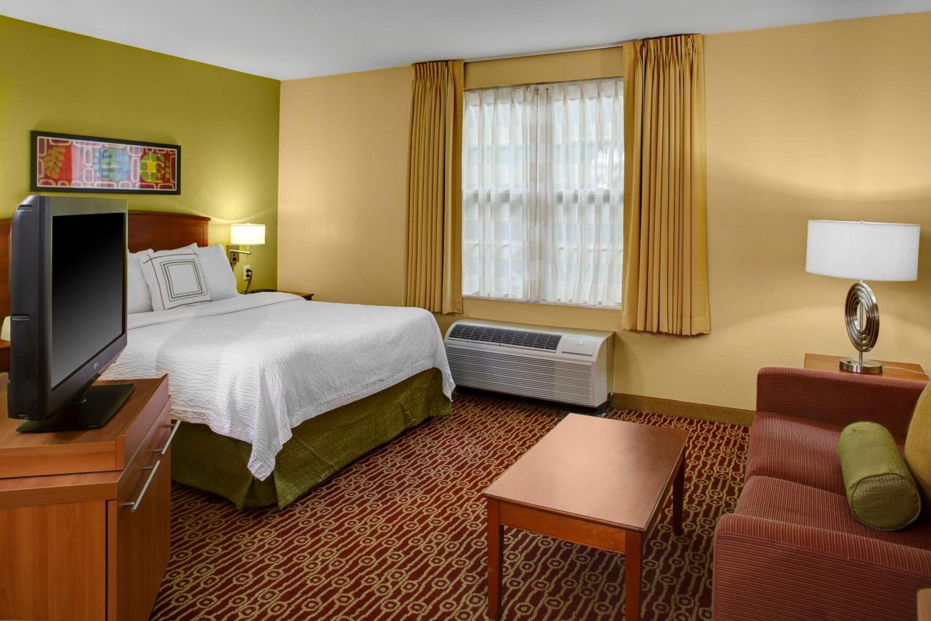 Hawthorn Extended Stay by Wyndham Cincinnati NE Mason photo 16