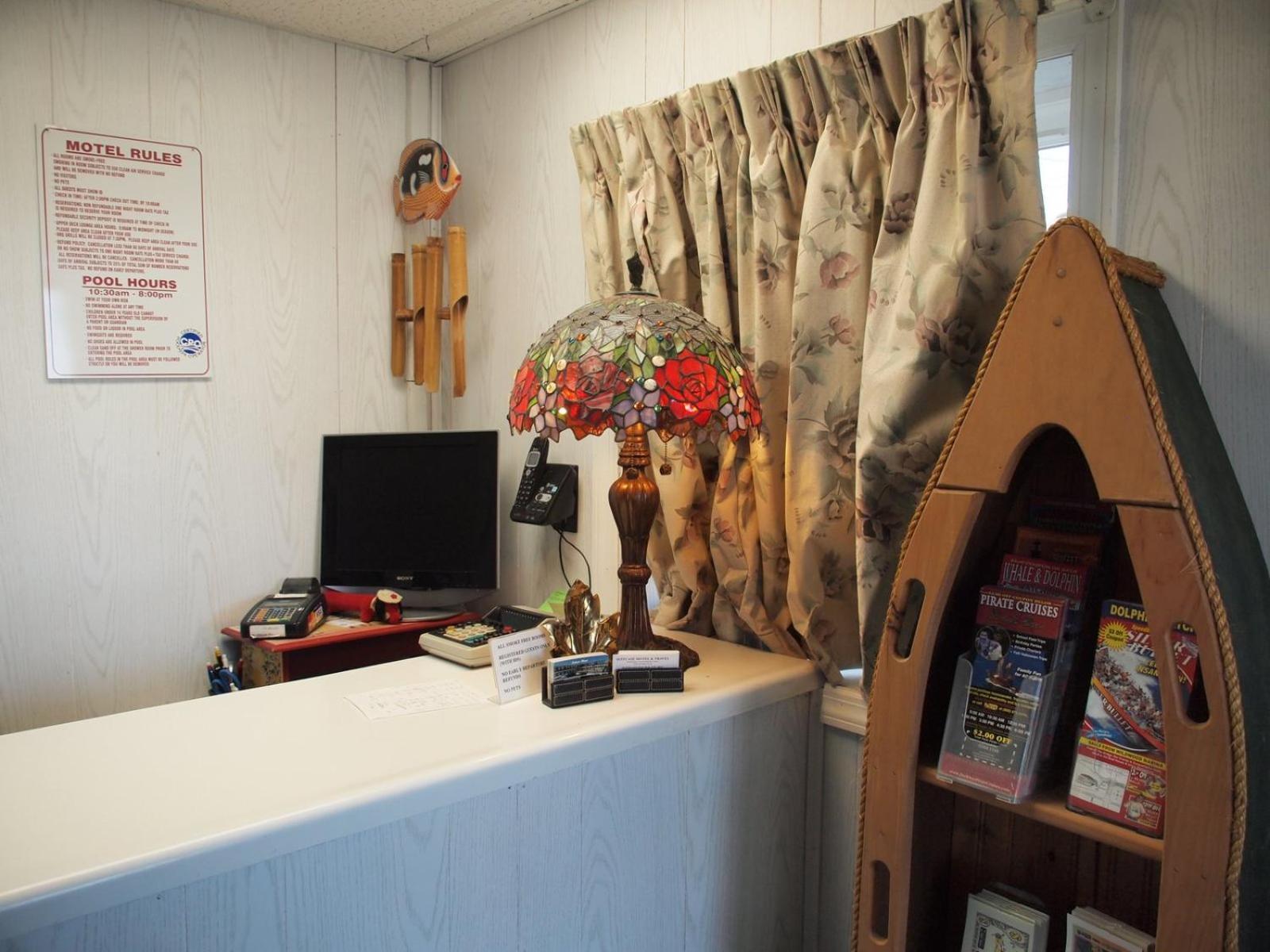 Suitcase Motel & Travel photo 24