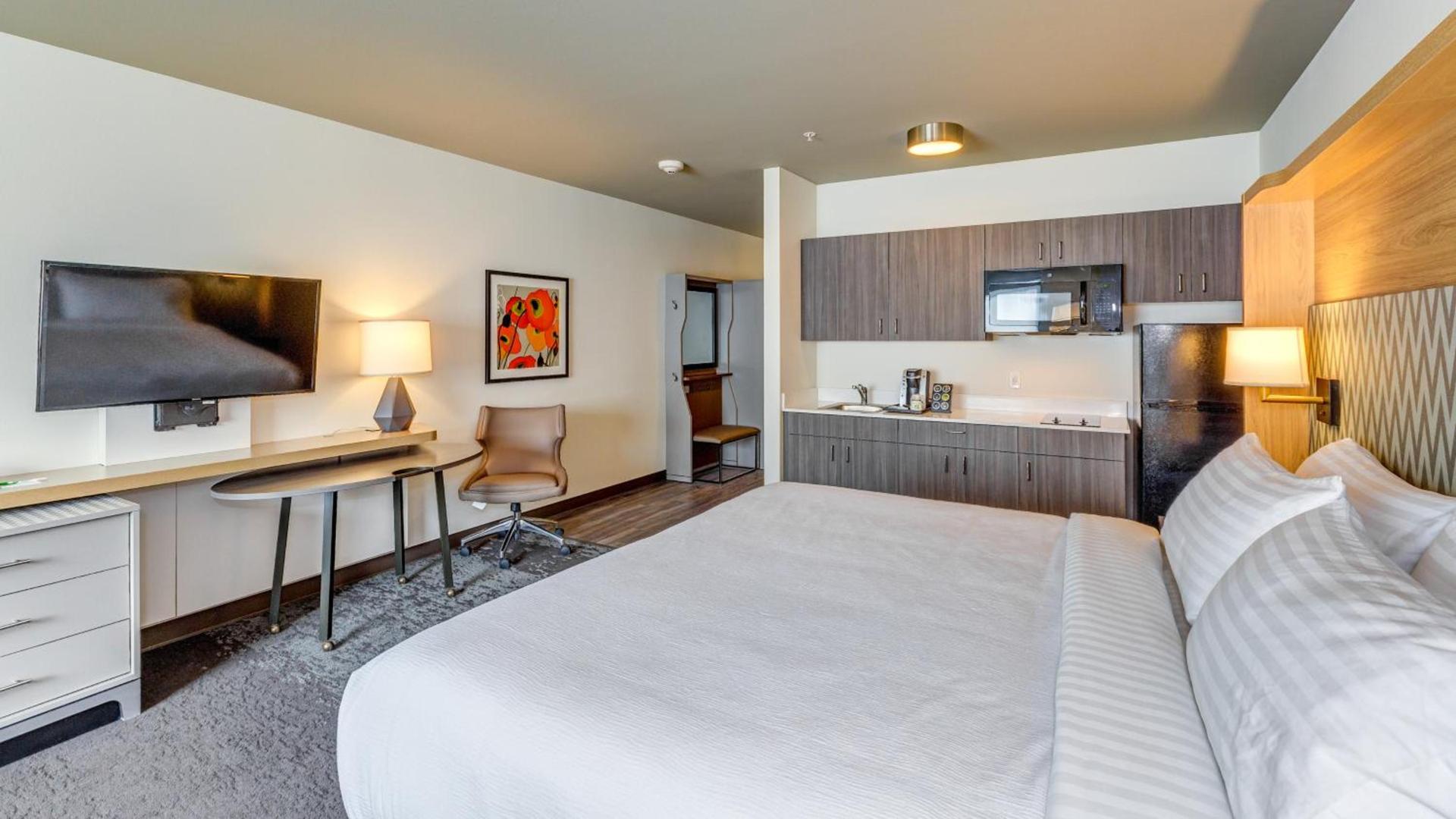 Holiday Inn & Suites Bellingham by IHG photo 25