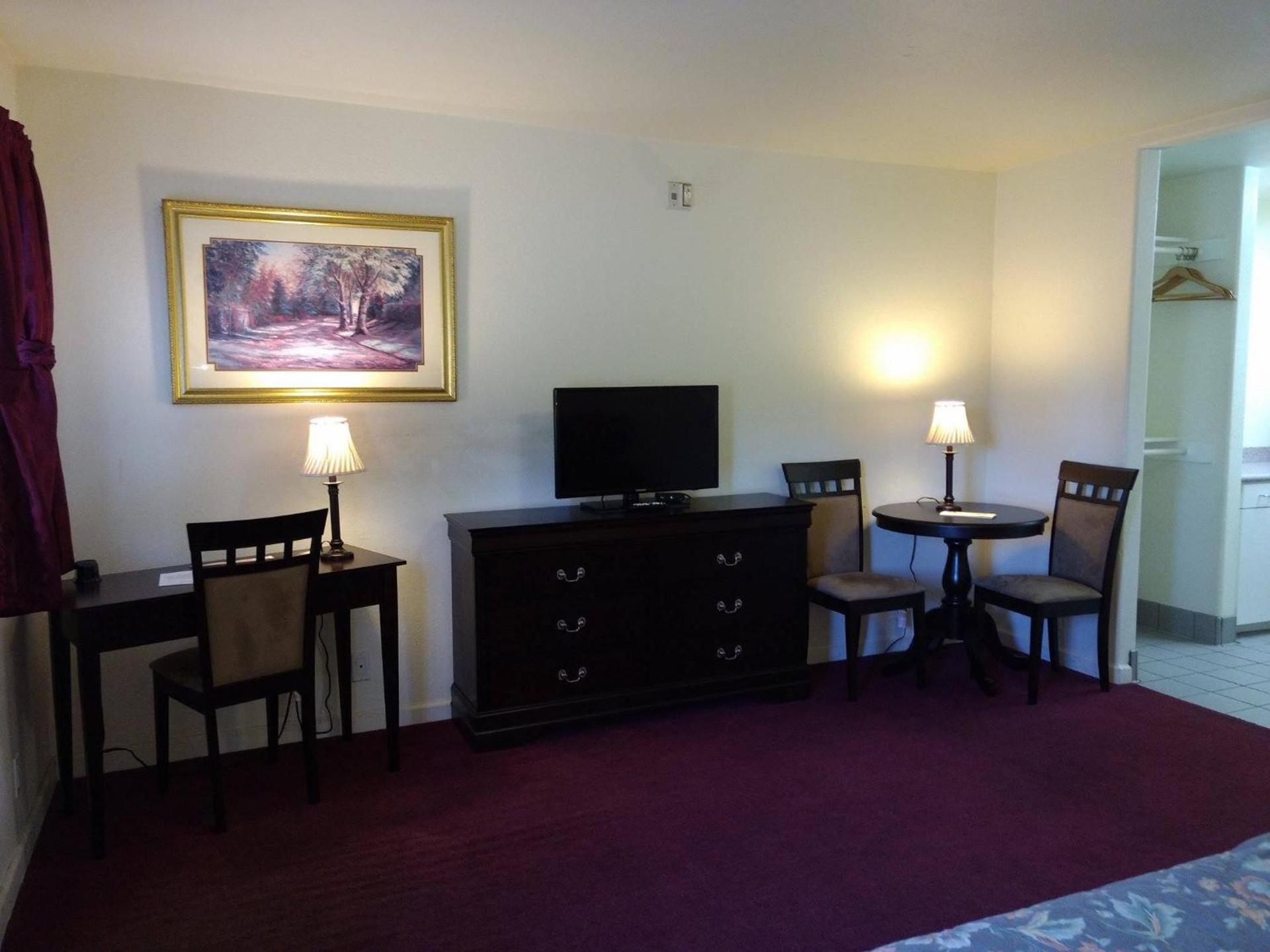 Travelers Motel photo 6