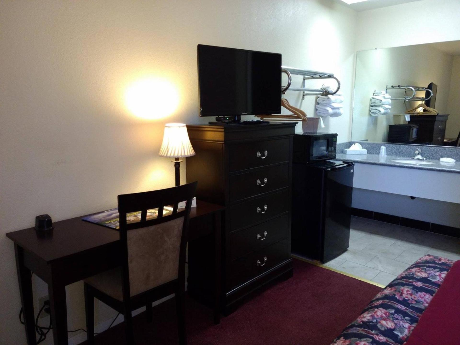 Travelers Motel photo 4