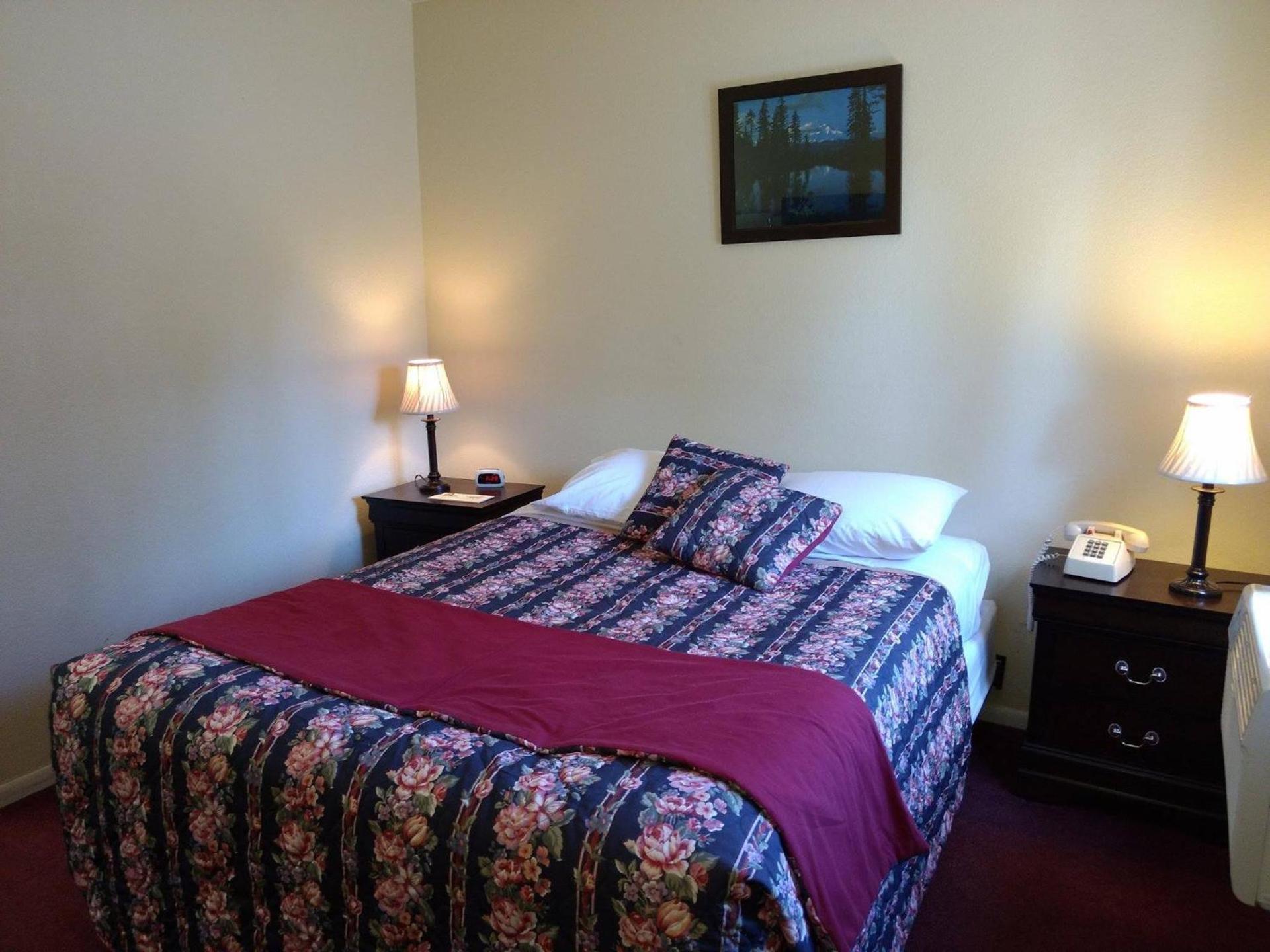 Travelers Motel photo 24