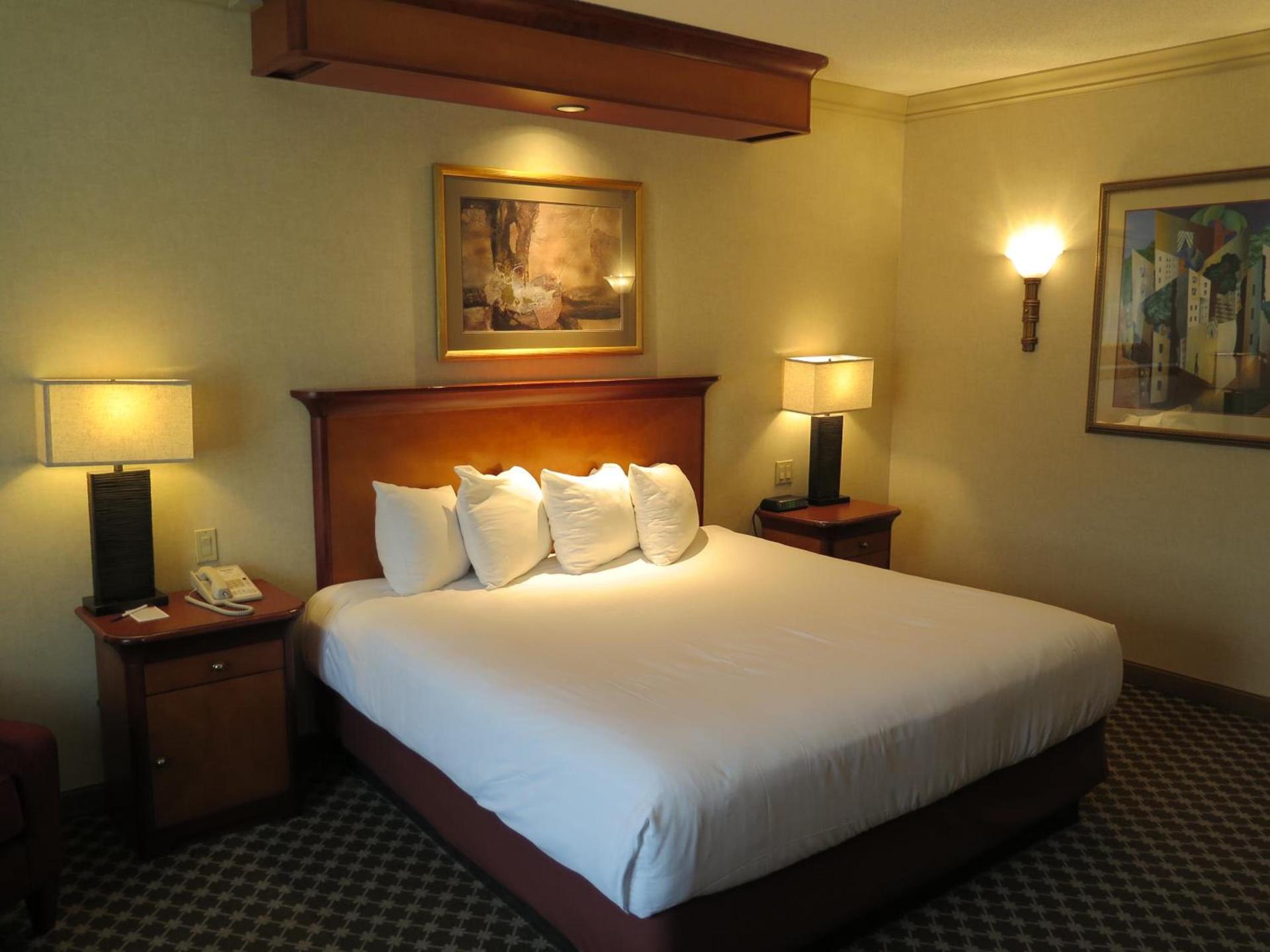 Harrah's Joliet Hotel & Casino - A Caesars Rewards Destination photo 3