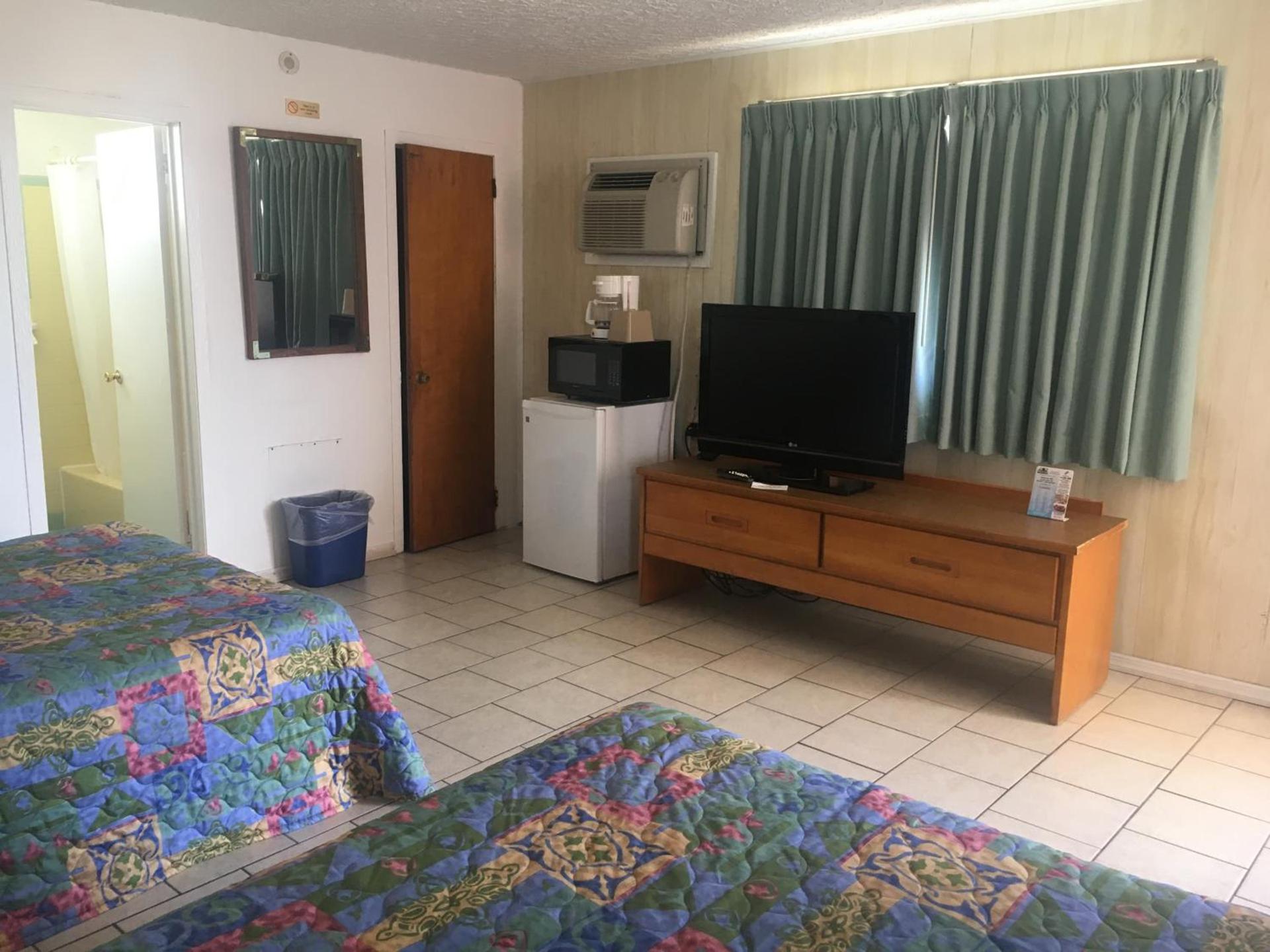 Skylark Resort Motel photo 3
