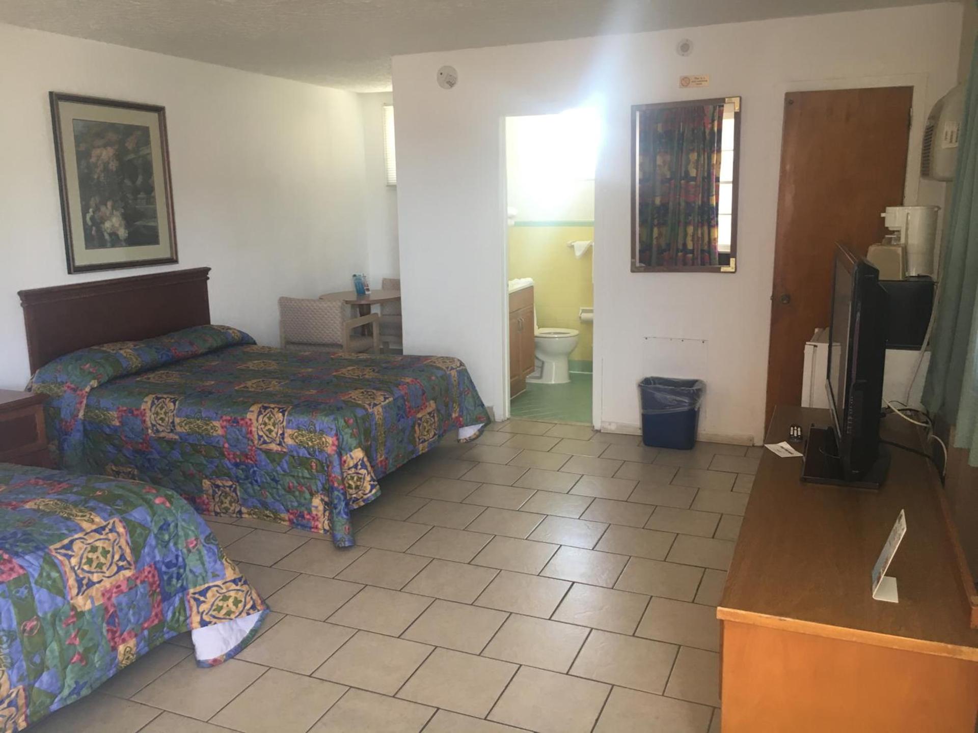 Skylark Resort Motel photo 4