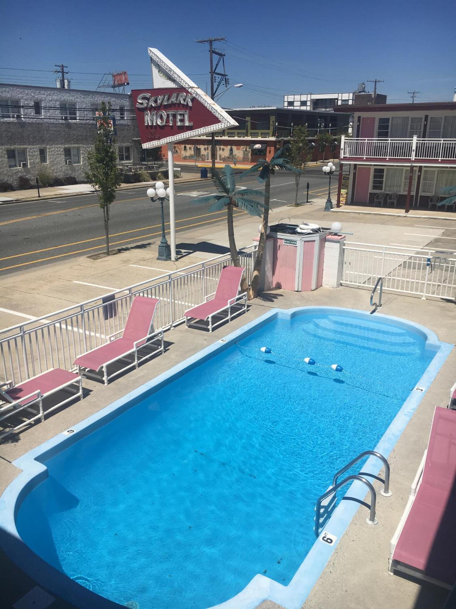 Skylark Resort Motel photo 2