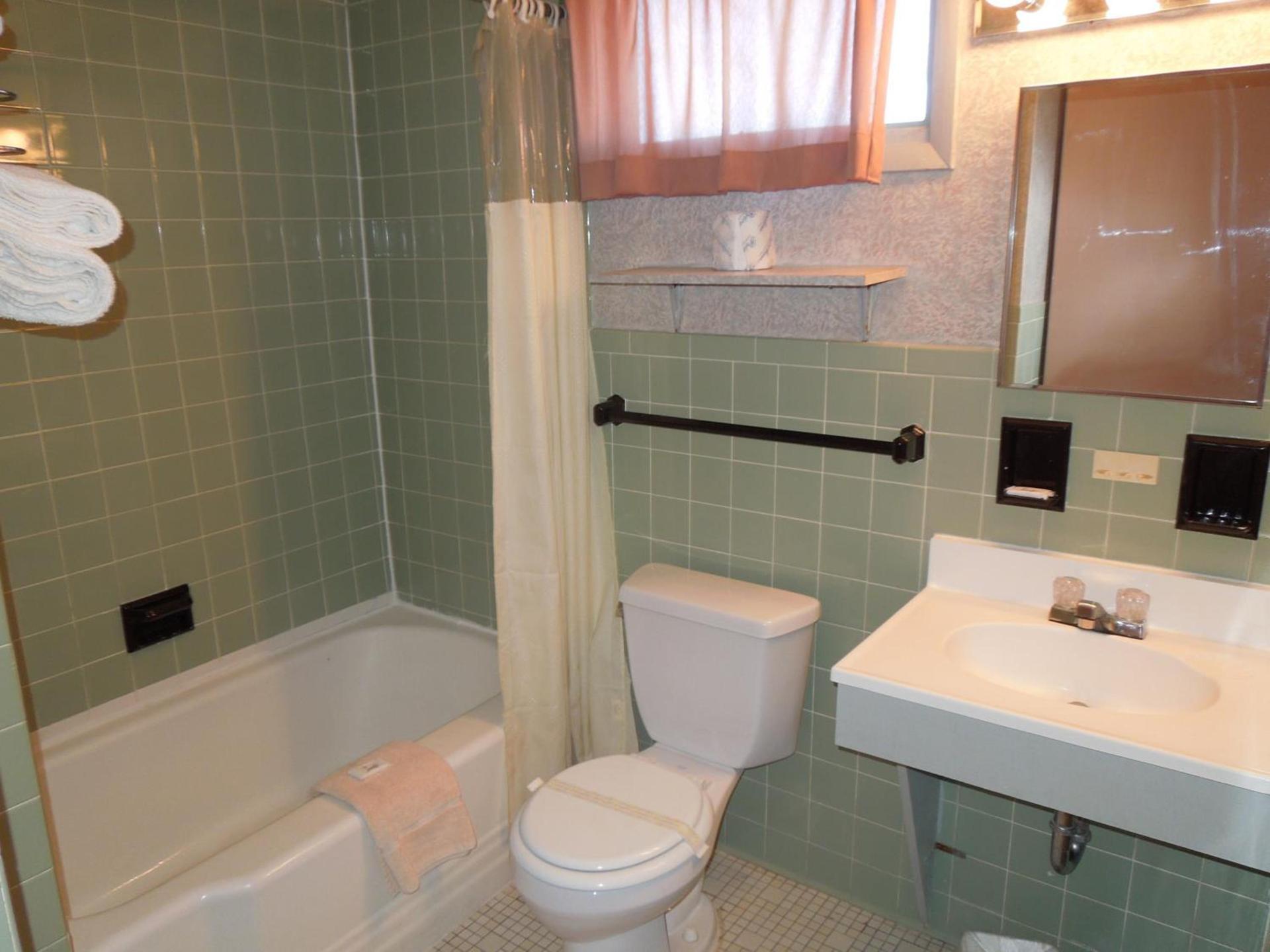 Red Carpet Inn Niagara Falls photo 16