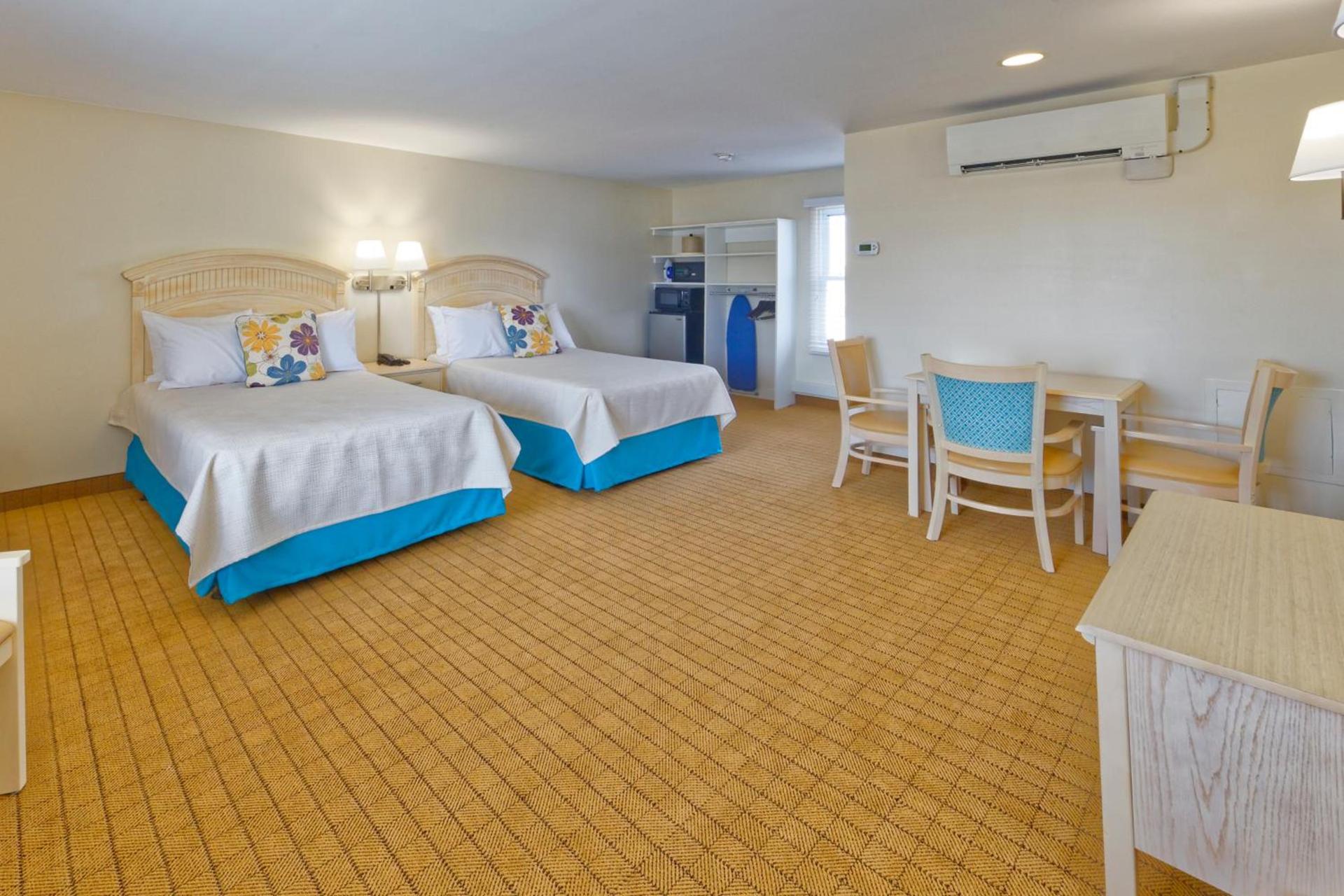 Dunes Court photo 6
