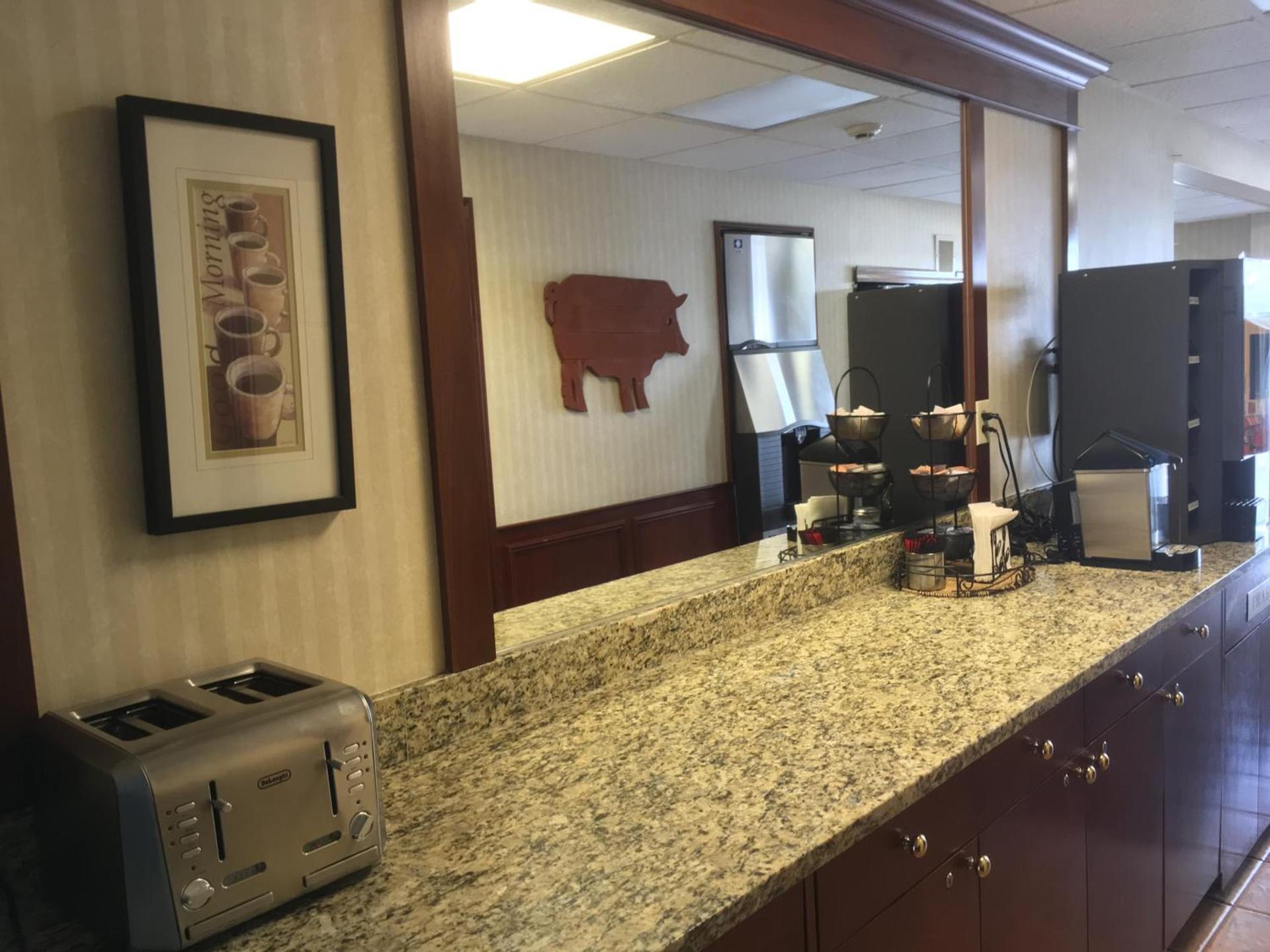 Whitman Motor Lodge photo 21