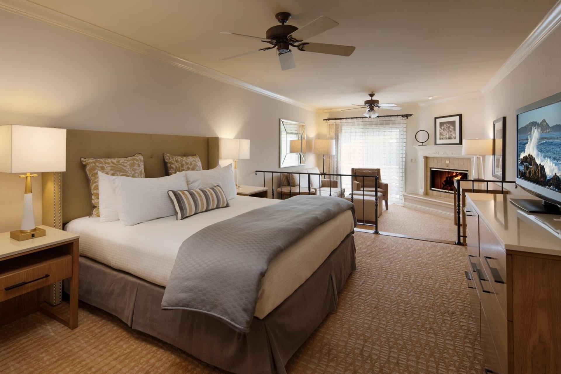 Pelican Inn & Suites photo 10