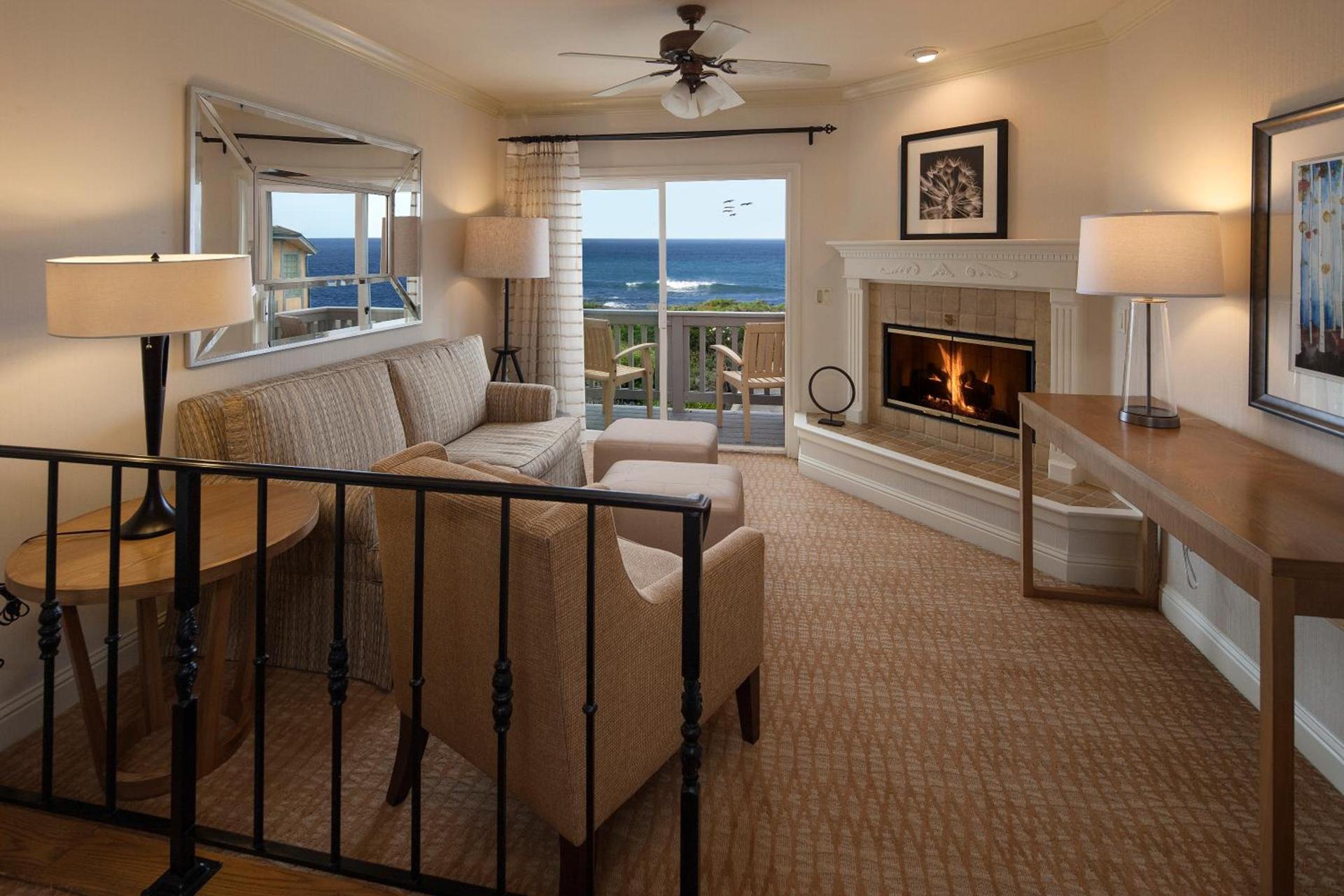 Pelican Inn & Suites photo 9