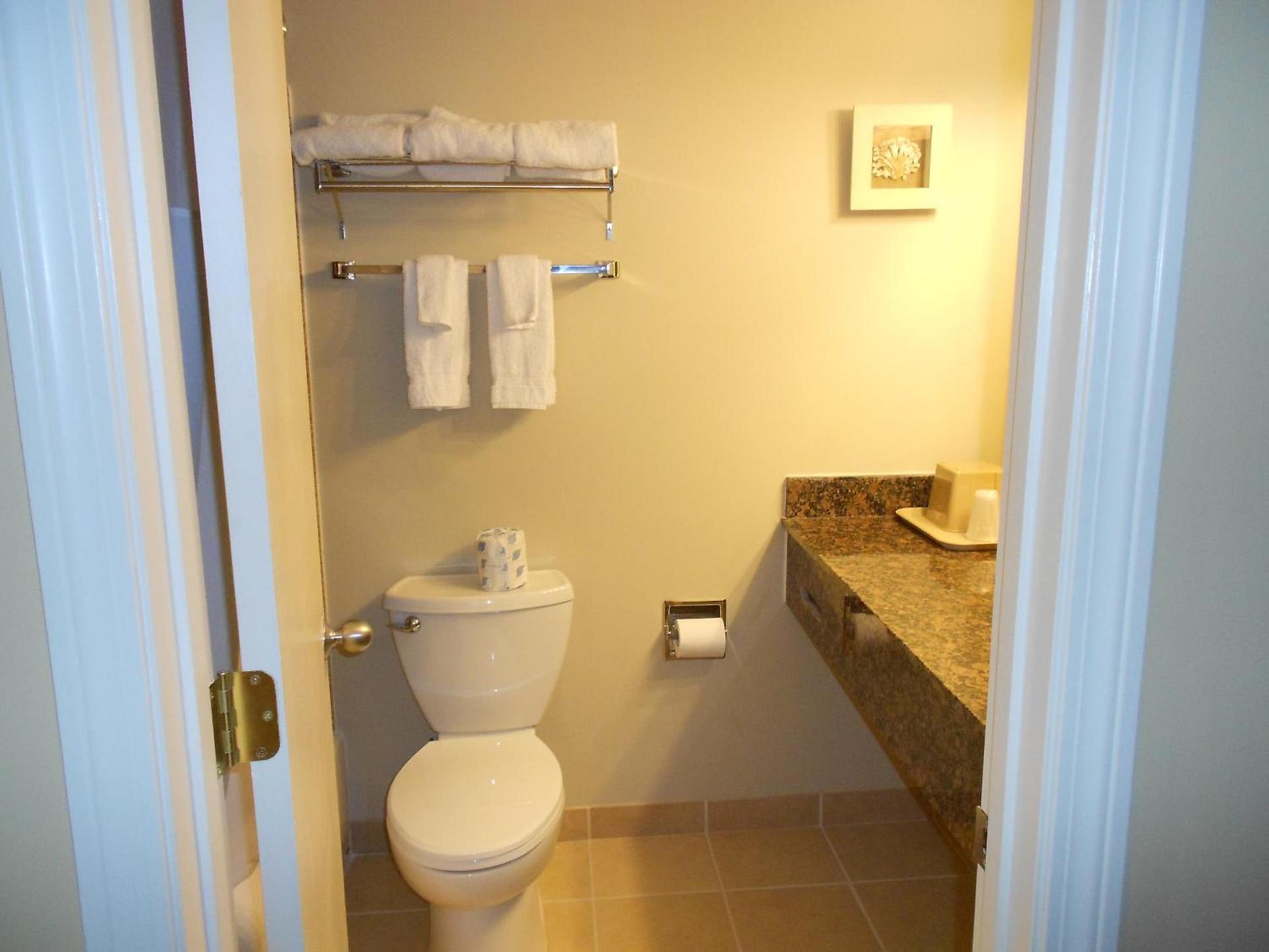 Cape Shore Inn photo 20