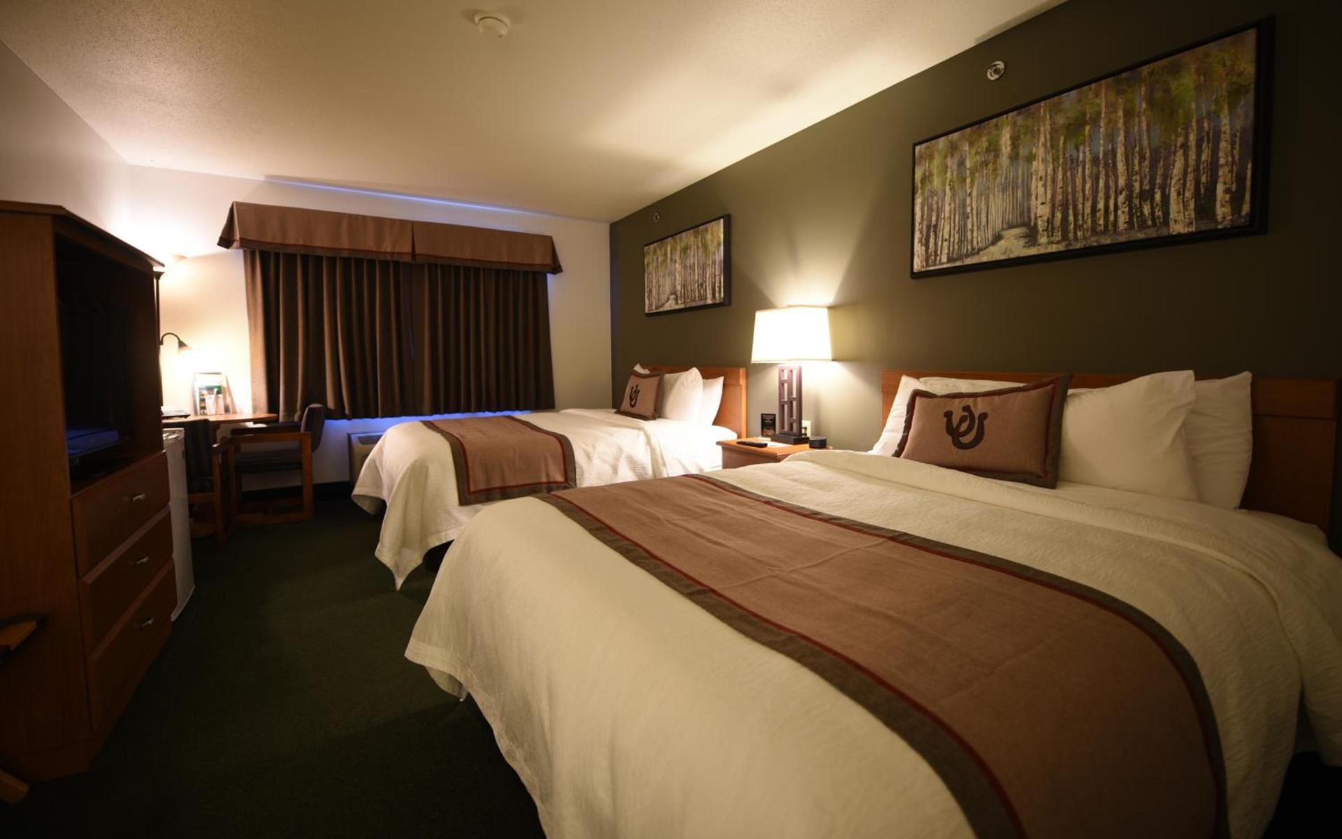 Draft Horse Inn and Suites photo 5