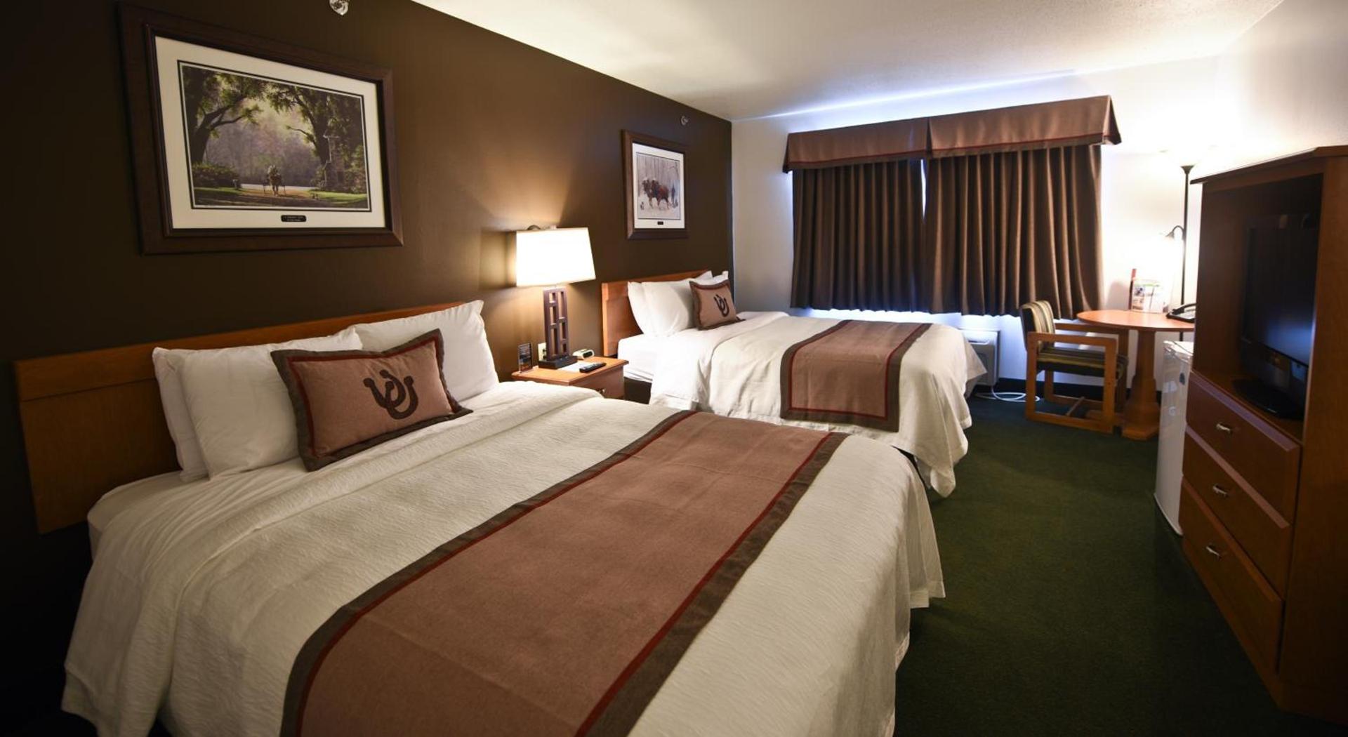 Draft Horse Inn and Suites photo 6