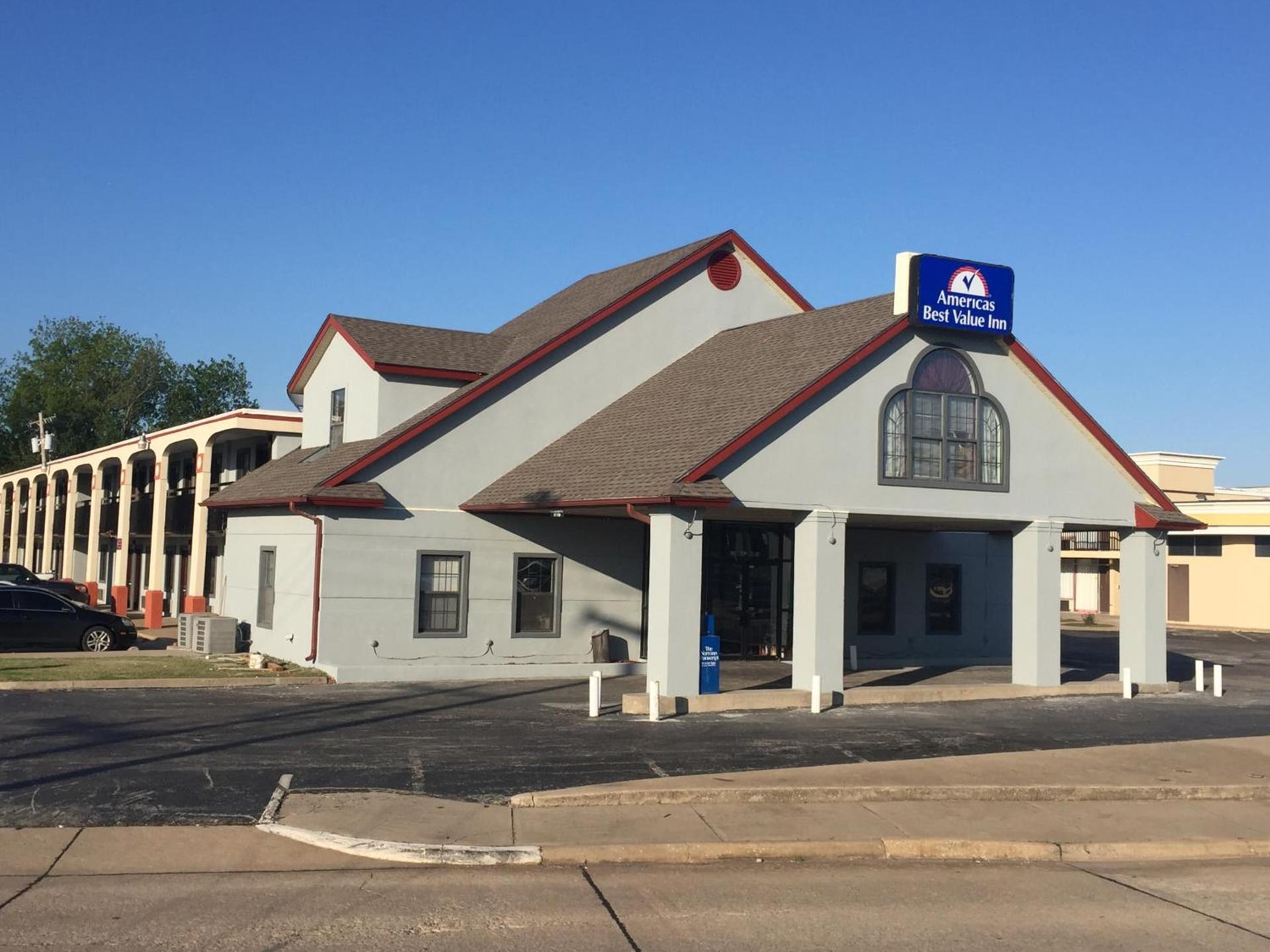 Americas Best Value Inn-Norman photo 1